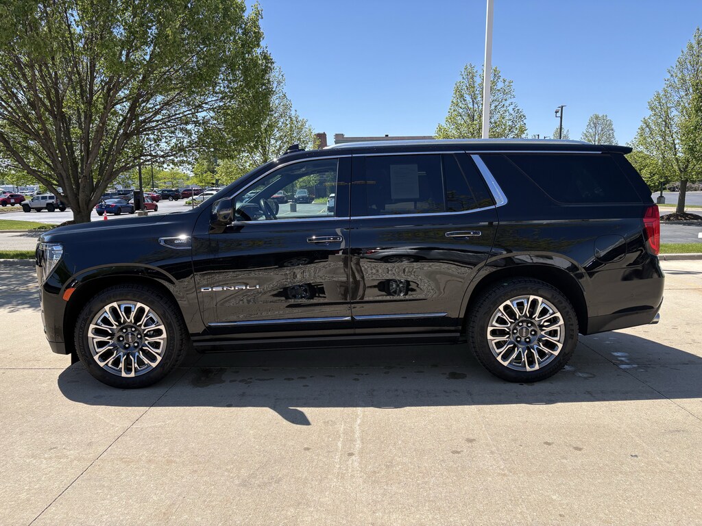 Used 2023 GMC Yukon Denali Ultimate SUV