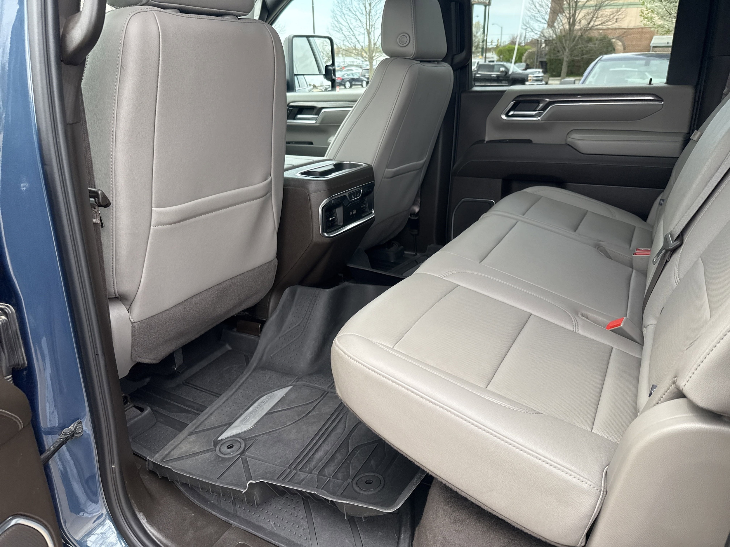 2024 Chevrolet Silverado 3500HD LTZ - Photo 11