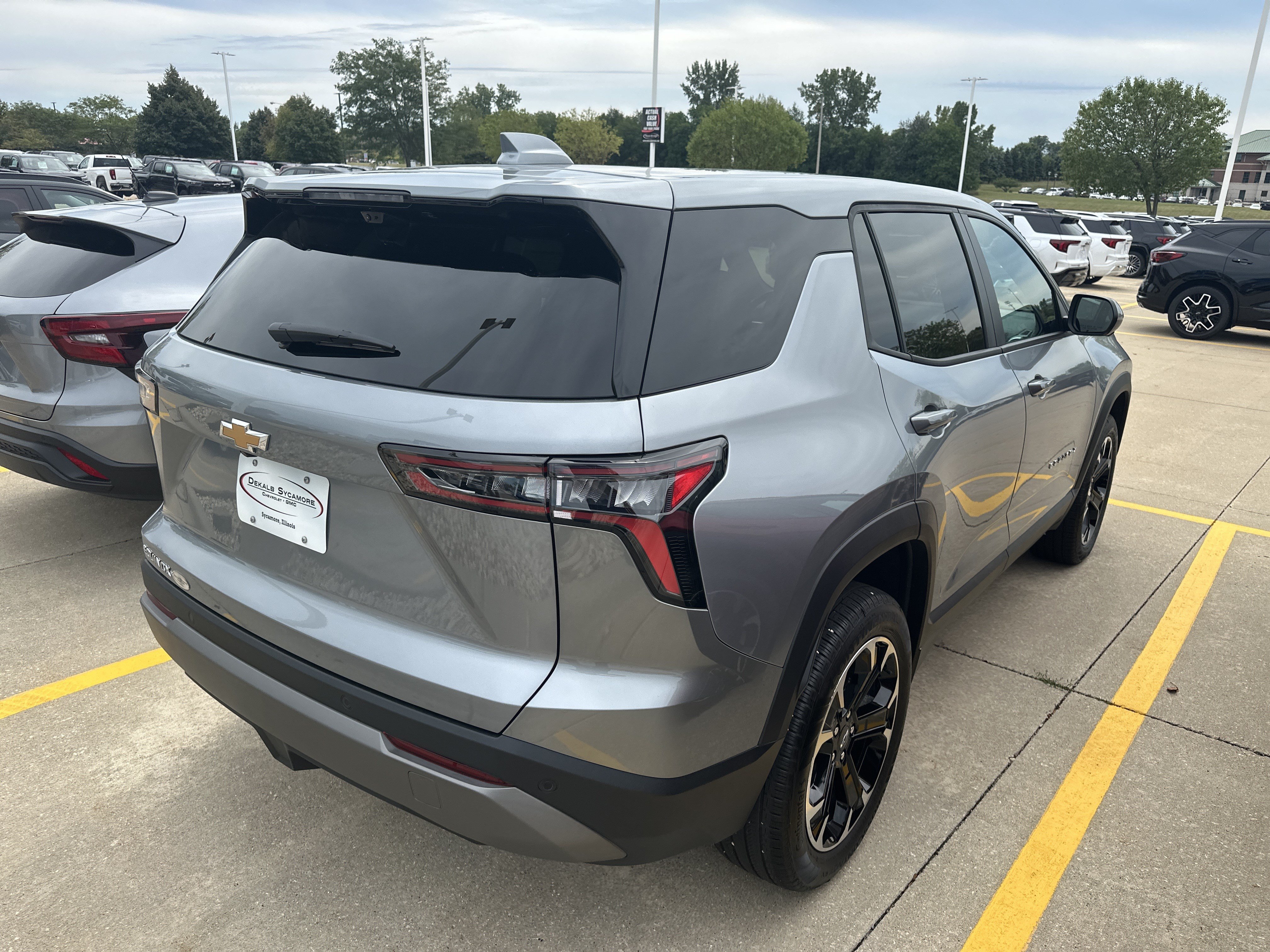 2026 Chevrolet Equinox LT - Photo 9