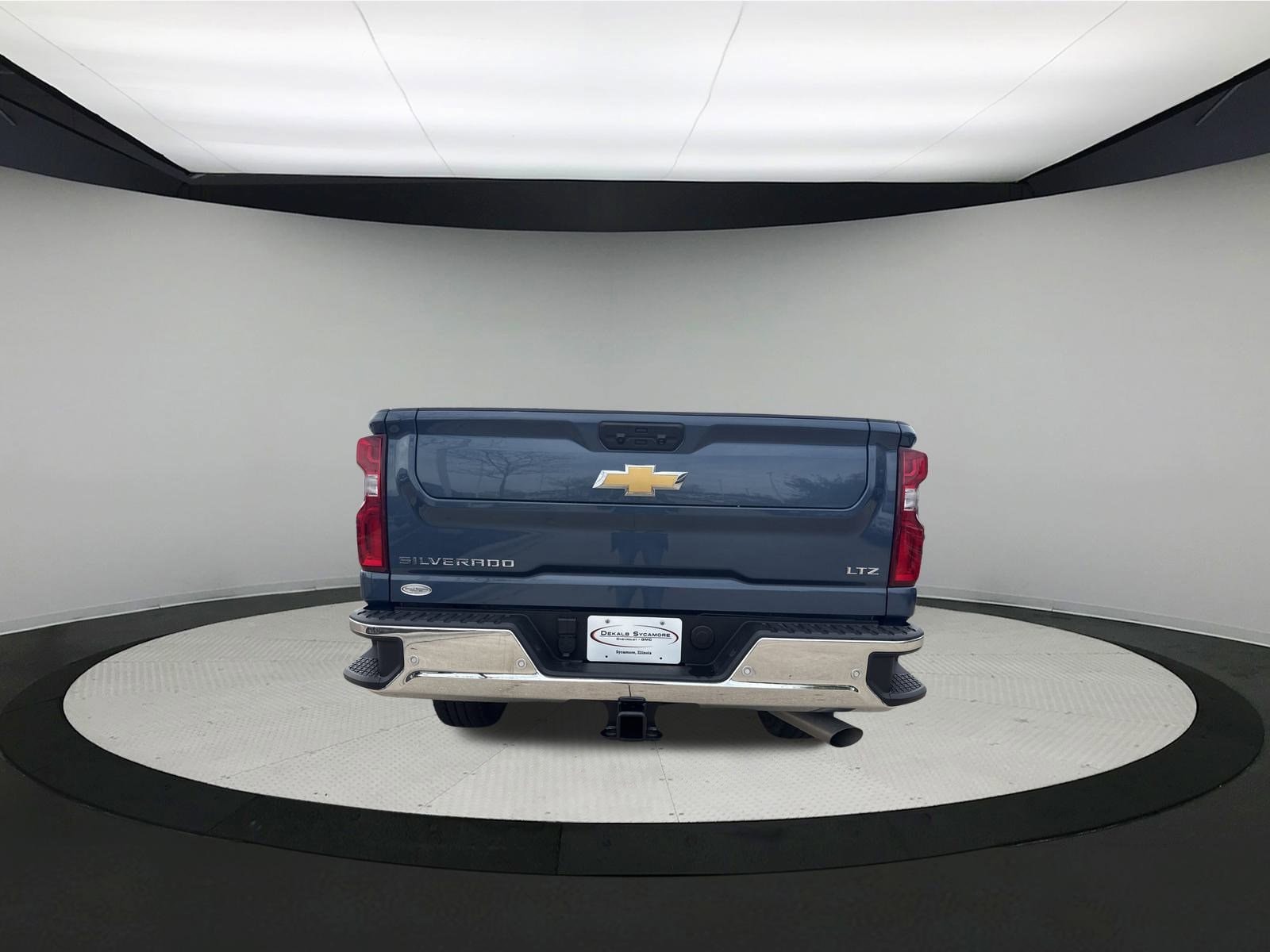 2024 Chevrolet Silverado 3500HD LTZ - Photo 6