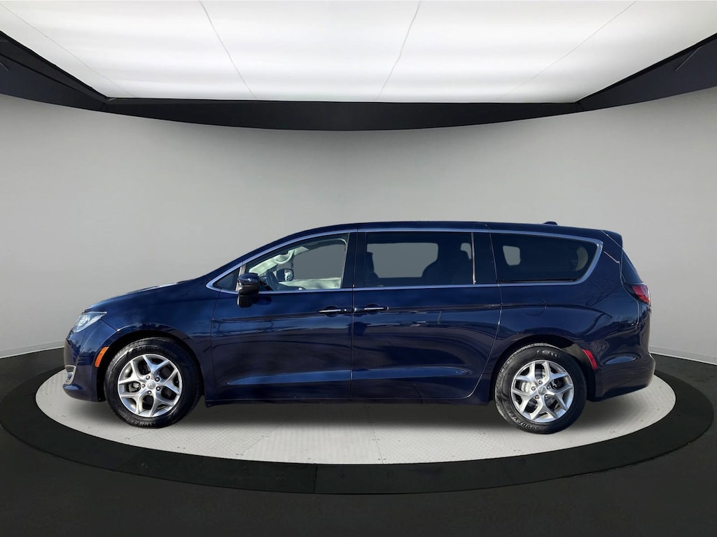 Used 2017 Chrysler Pacifica Touring Plus