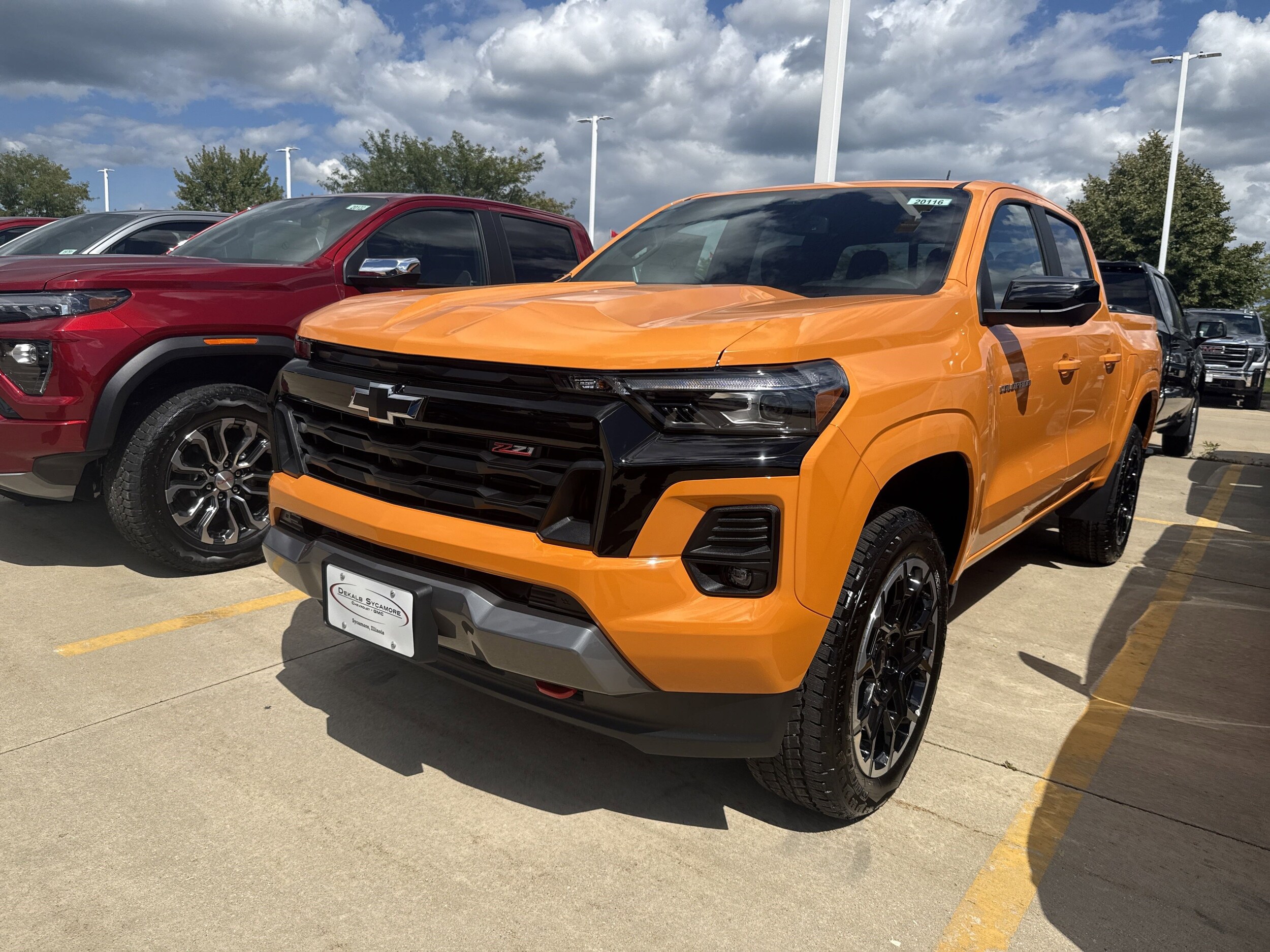 2026 Chevrolet Colorado Z71 photo 2