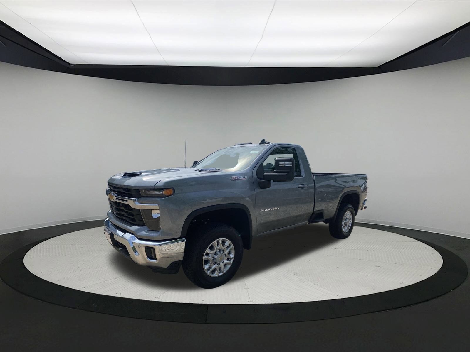 2025 Chevrolet Silverado 3500HD LT photo 2