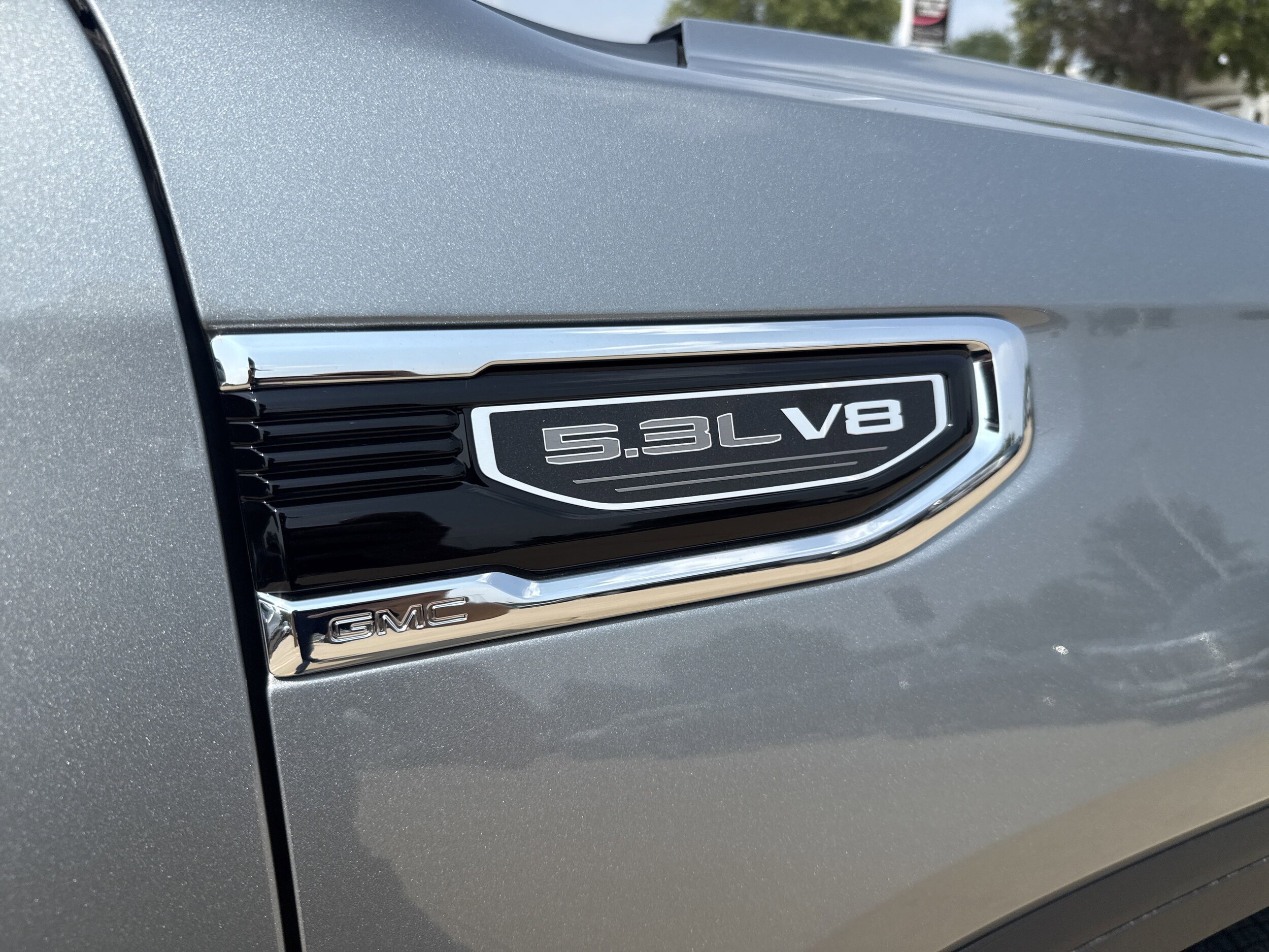 2026 Gmc Sierra 1500 SLE photo 3