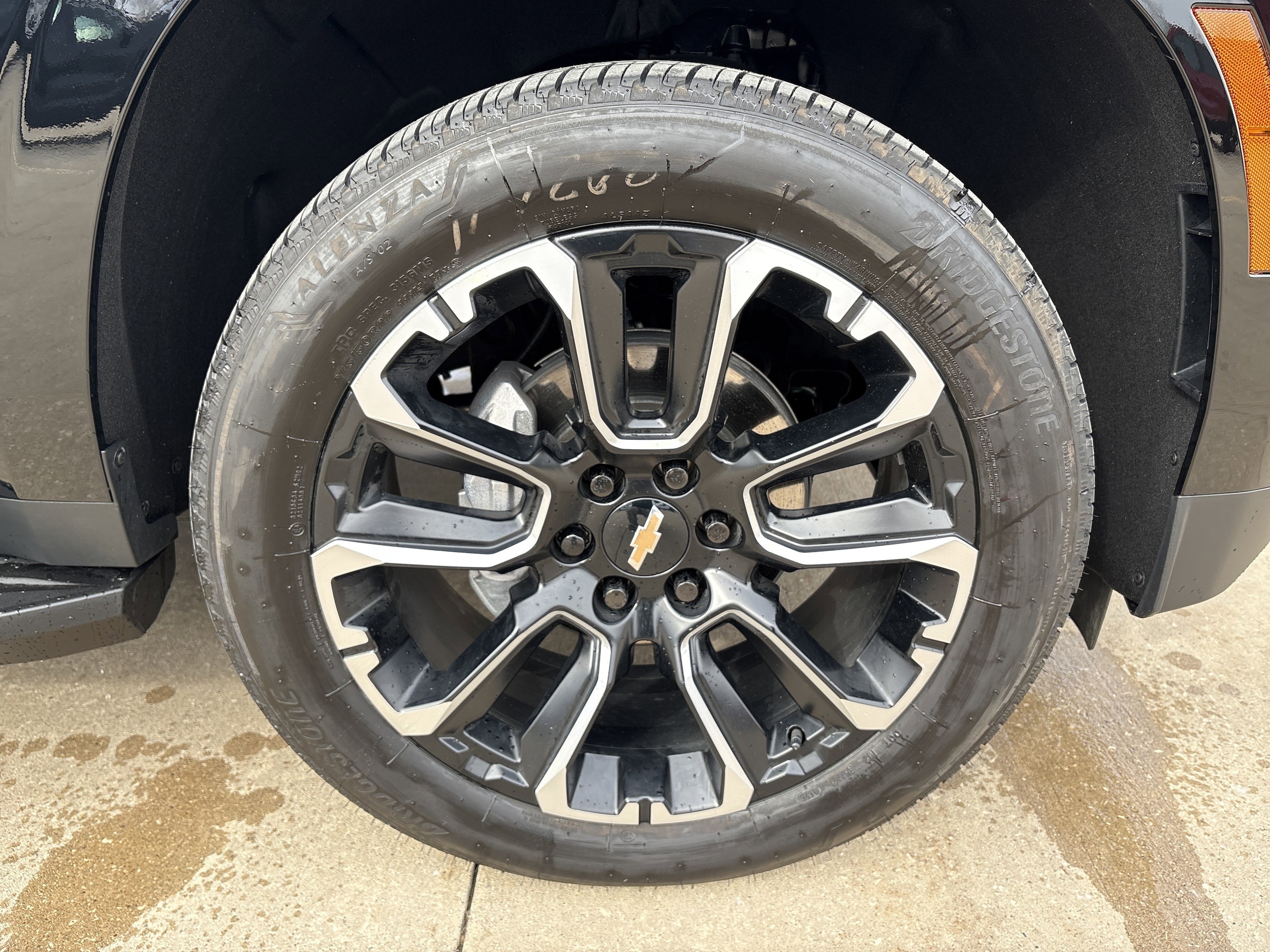 2025 Chevrolet Suburban High Country - Photo 10