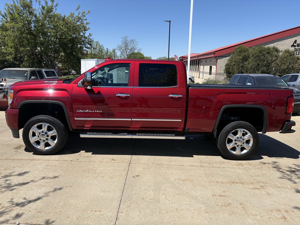 Used 2019 GMC Sierra 2500 HD Denali Truck