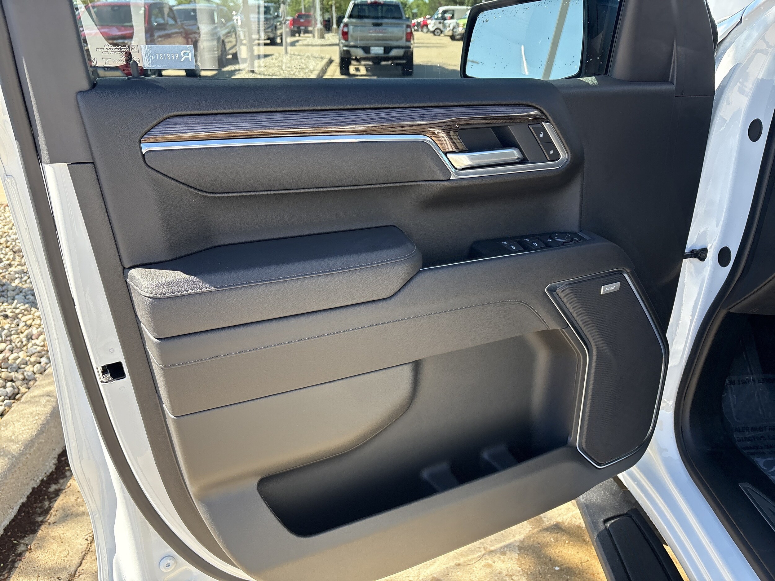 2026 Chevrolet Silverado 1500 LT Trail Boss - Photo 9