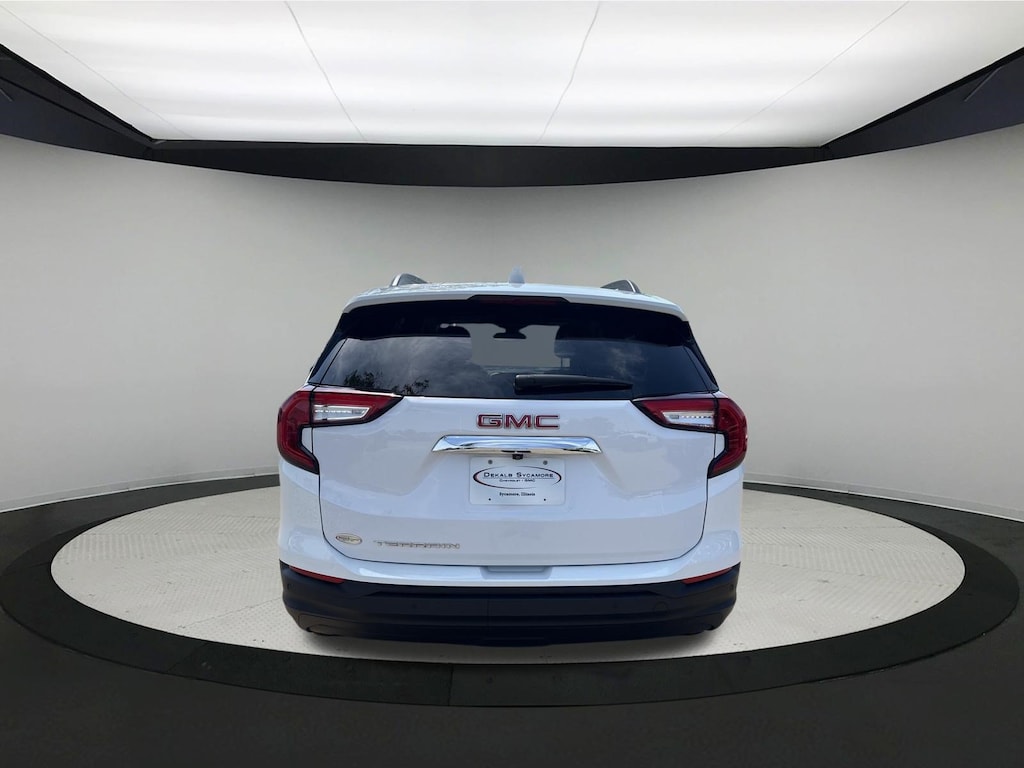 Used 2022 GMC Terrain SLE SUV
