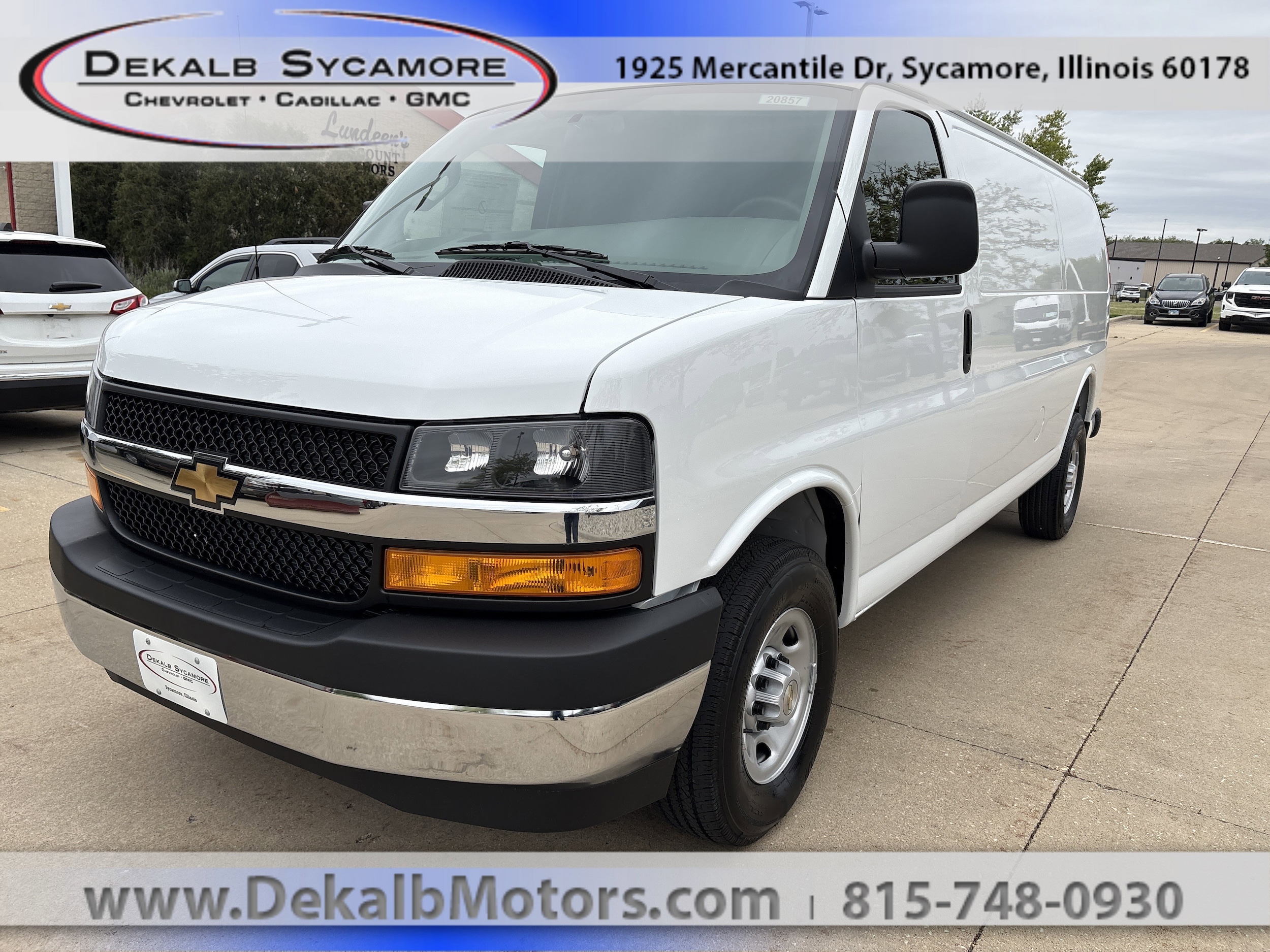 2026 Chevrolet Express 2500 Extended Work Van HD's photo