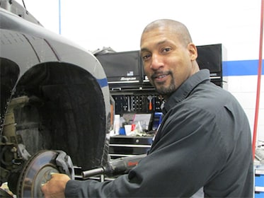 Staff member EDDIE GAVIN from 3dd98c482ca0