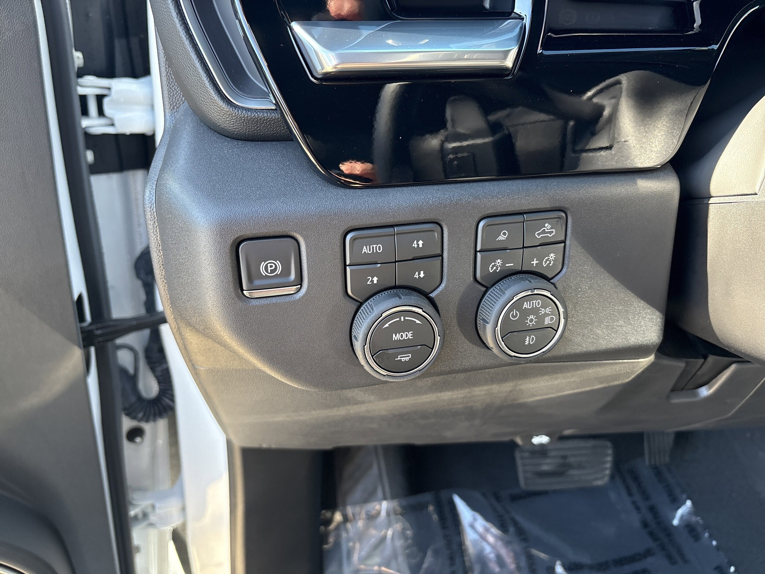 2026 Chevrolet Silverado 1500 LT Trail Boss - Photo 11