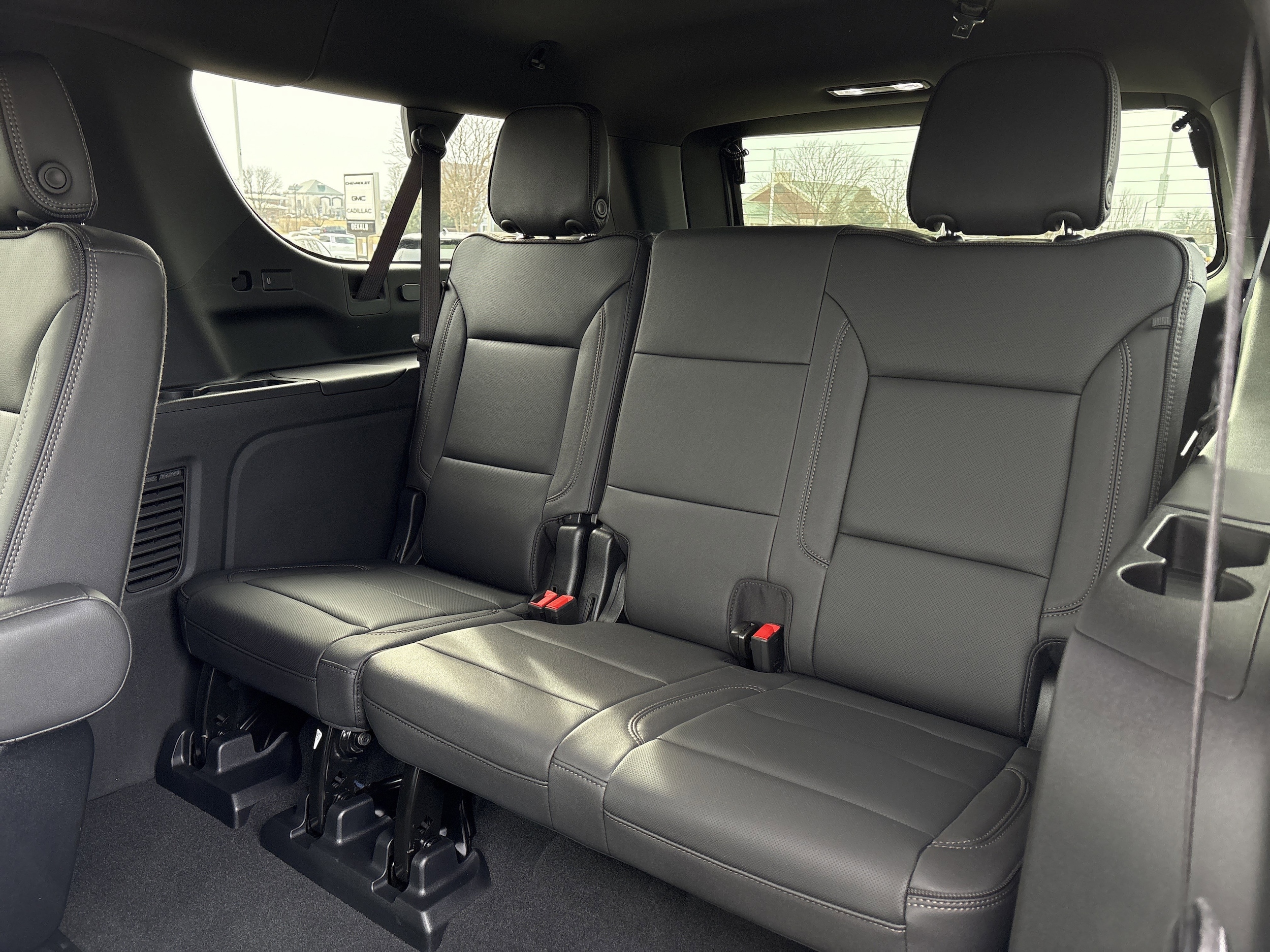2025 Chevrolet Suburban High Country - Photo 22