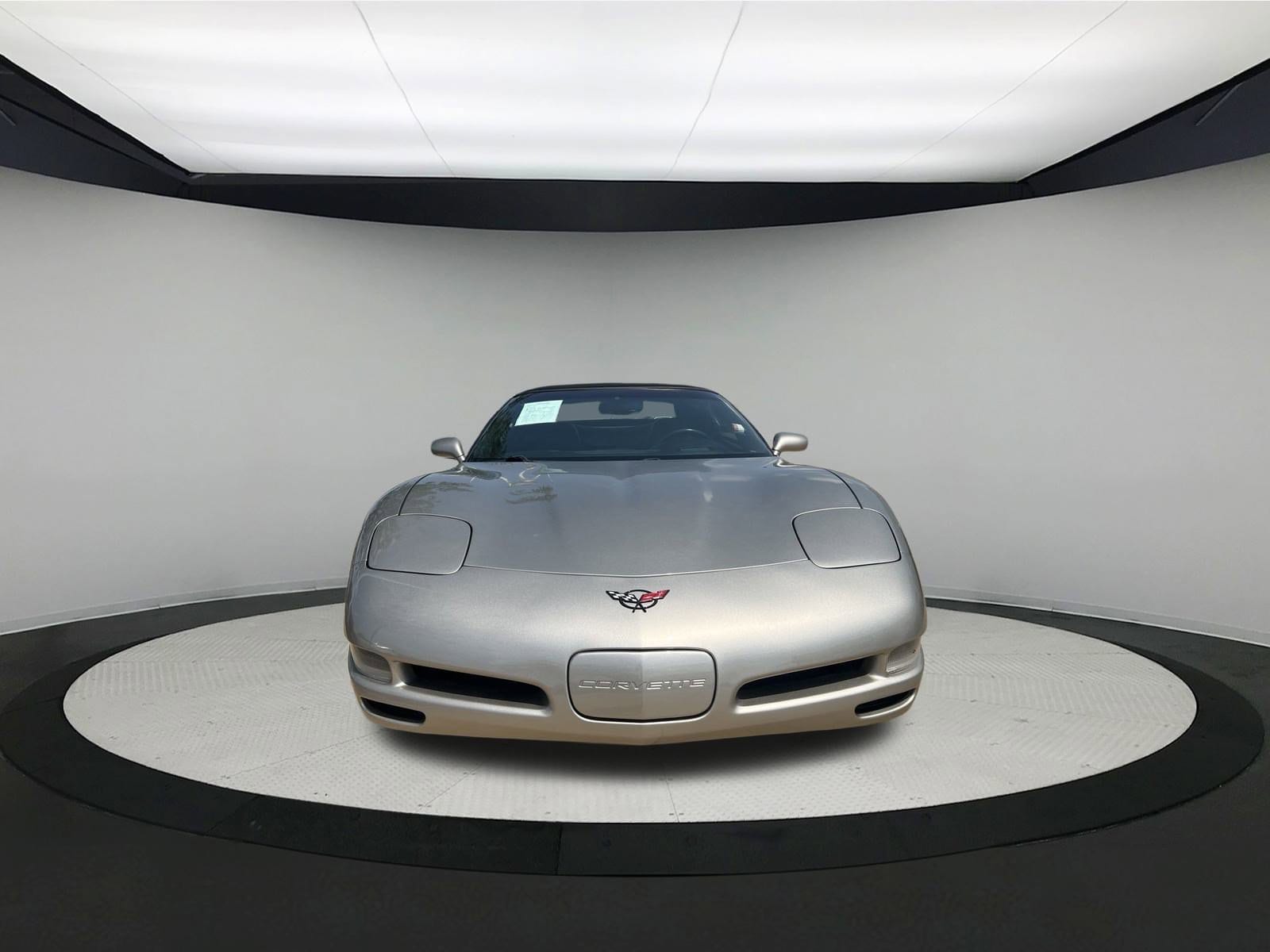 Used 1999 Chevrolet Corvette Base with VIN 1G1YY32G5X5122530 for sale in Sycamore, IL