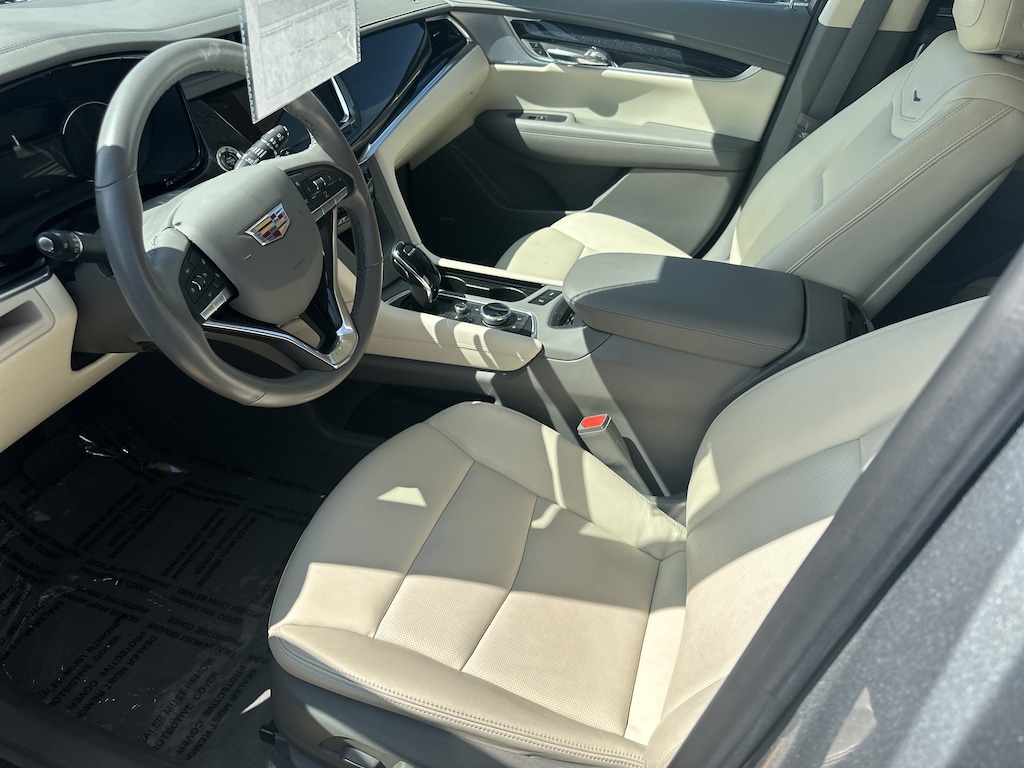 Used 2024 CADILLAC XT6 Premium Luxury SUV