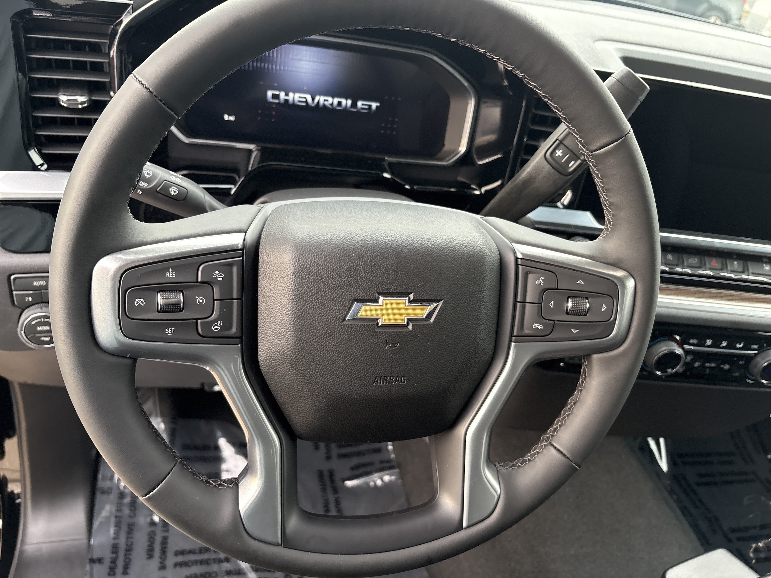 2026 Chevrolet Silverado 1500 LT - Photo 10