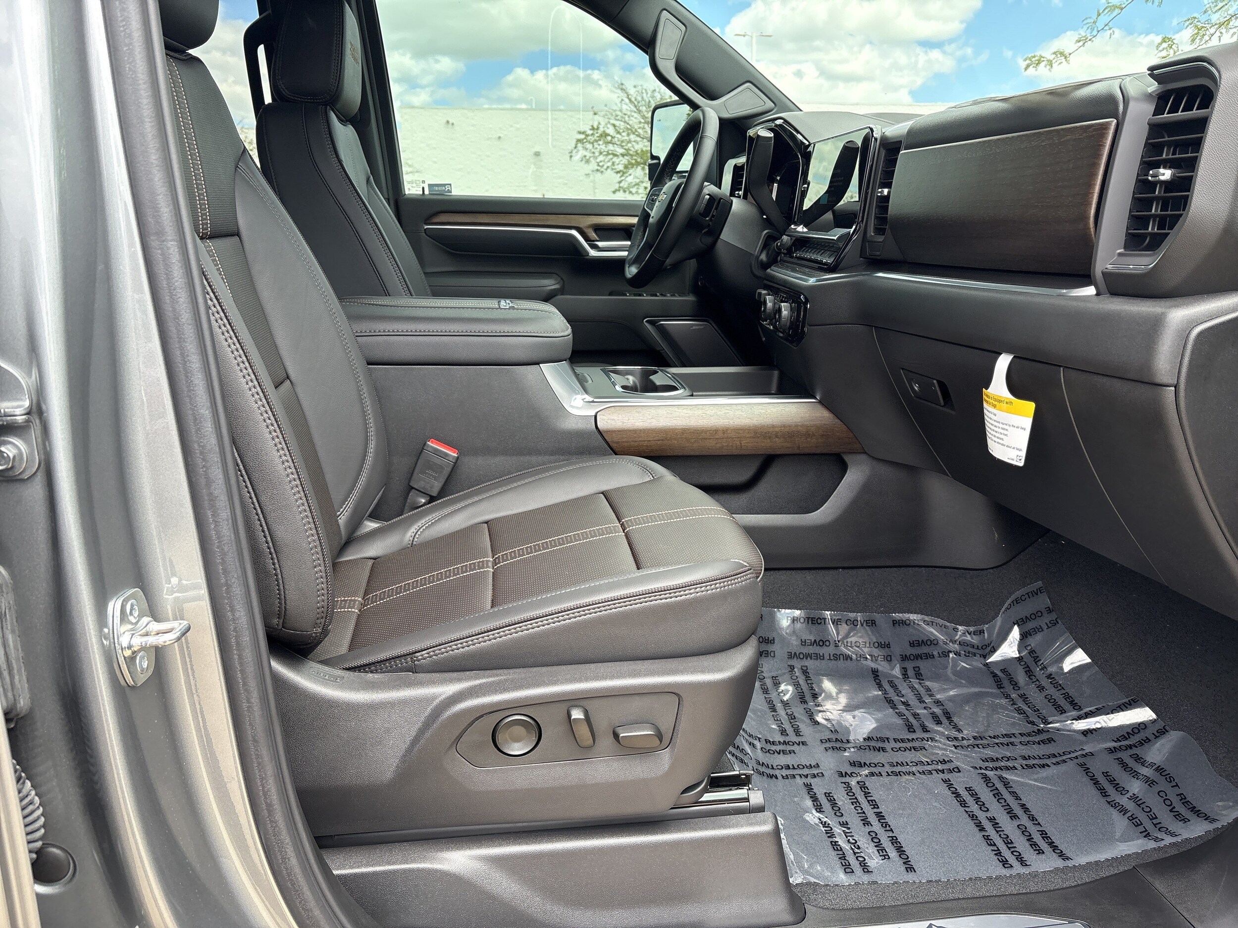 2025 Chevrolet Silverado 2500 HD High Country - Photo 18
