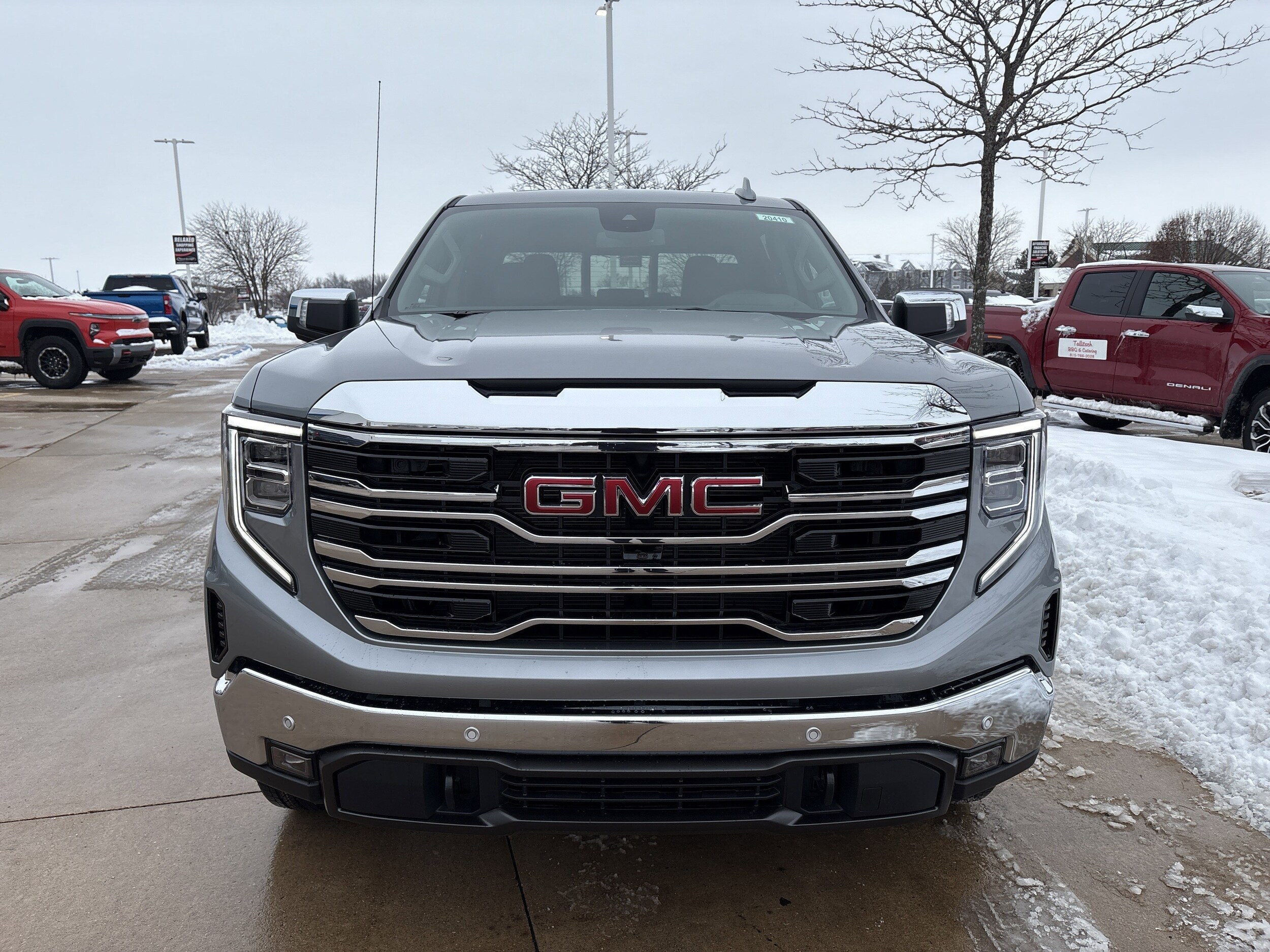 2026 Gmc Sierra 1500 SLT photo 2