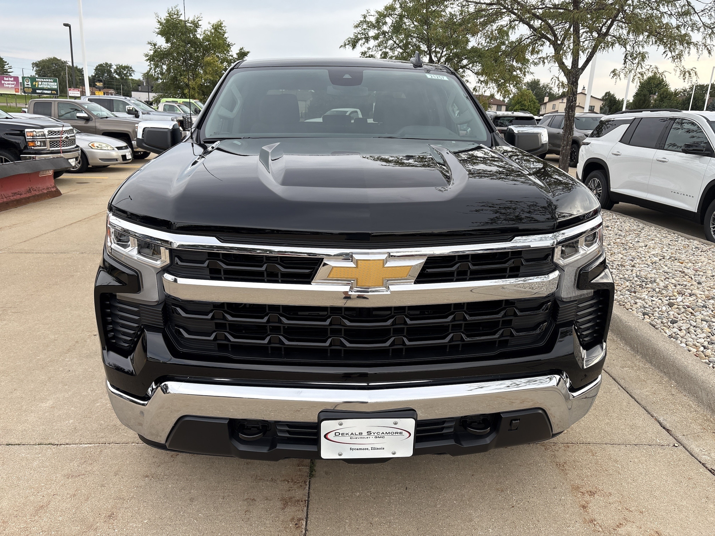 2026 Chevrolet Silverado 1500 LT - Photo 8