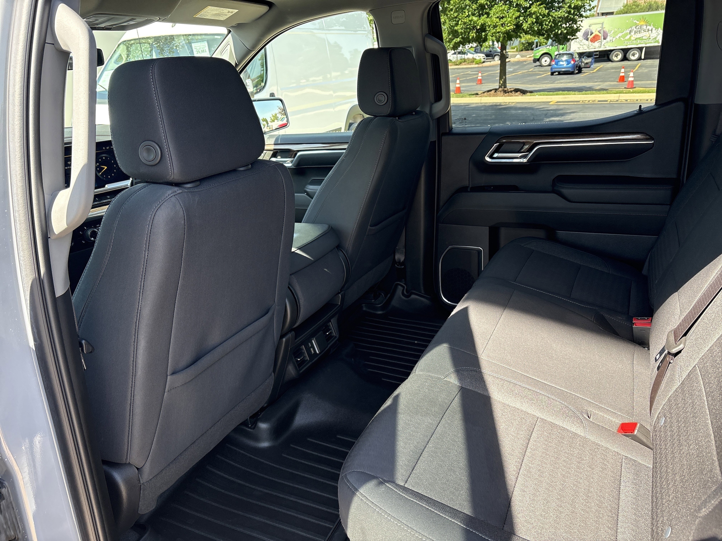 2024 Chevrolet Silverado 1500 LT - Photo 13