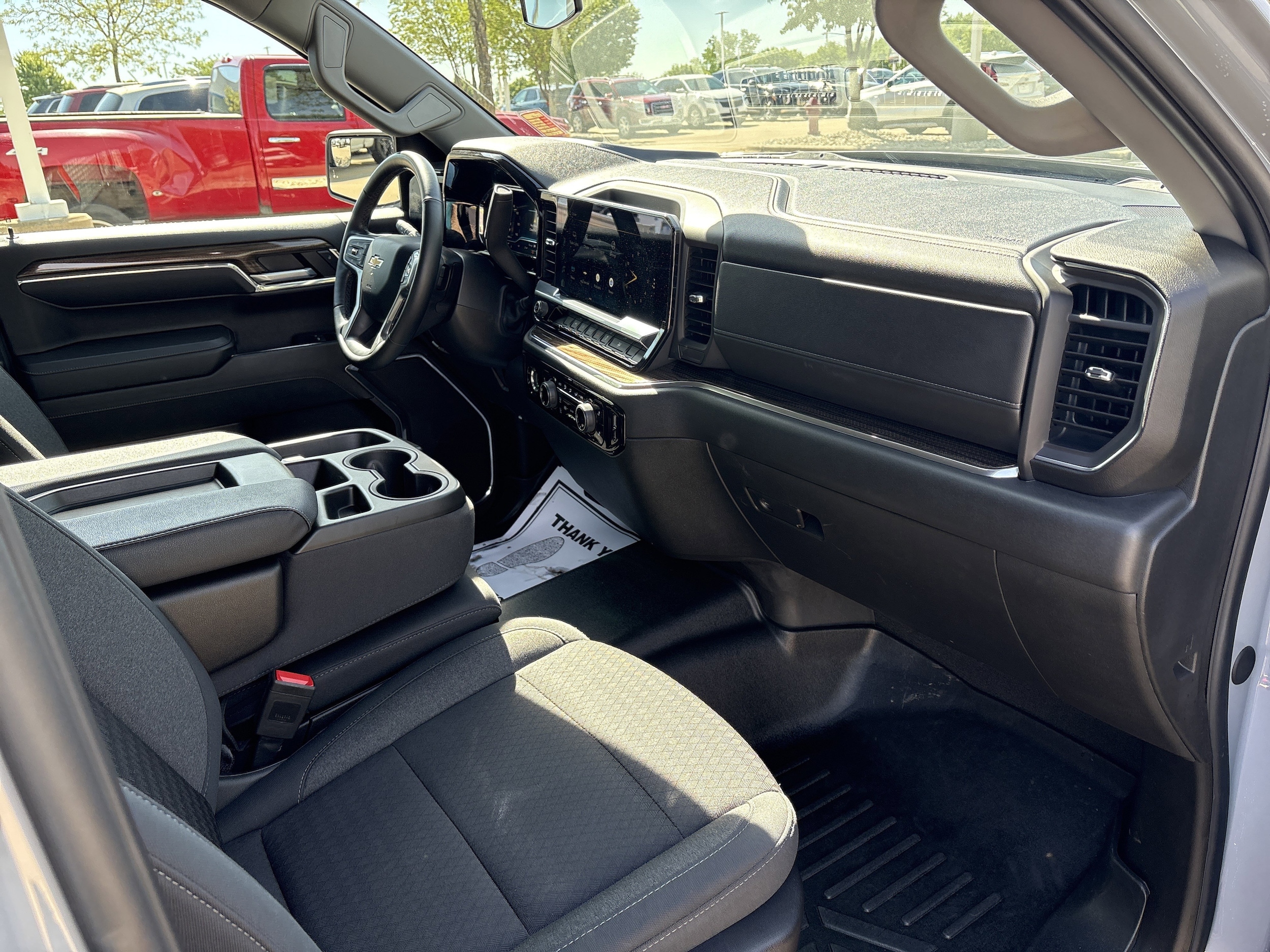 2024 Chevrolet Silverado 1500 LT - Photo 15