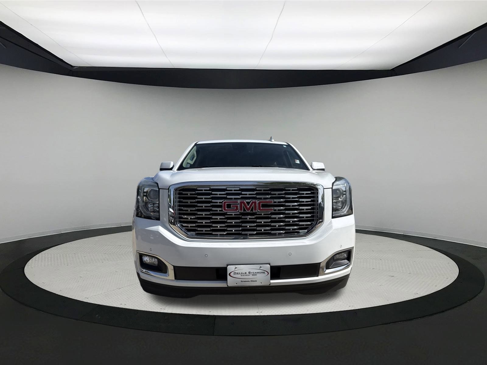 Used 2020 GMC Yukon XL Denali with VIN 1GKS2HKJ0LR248700 for sale in Sycamore, IL