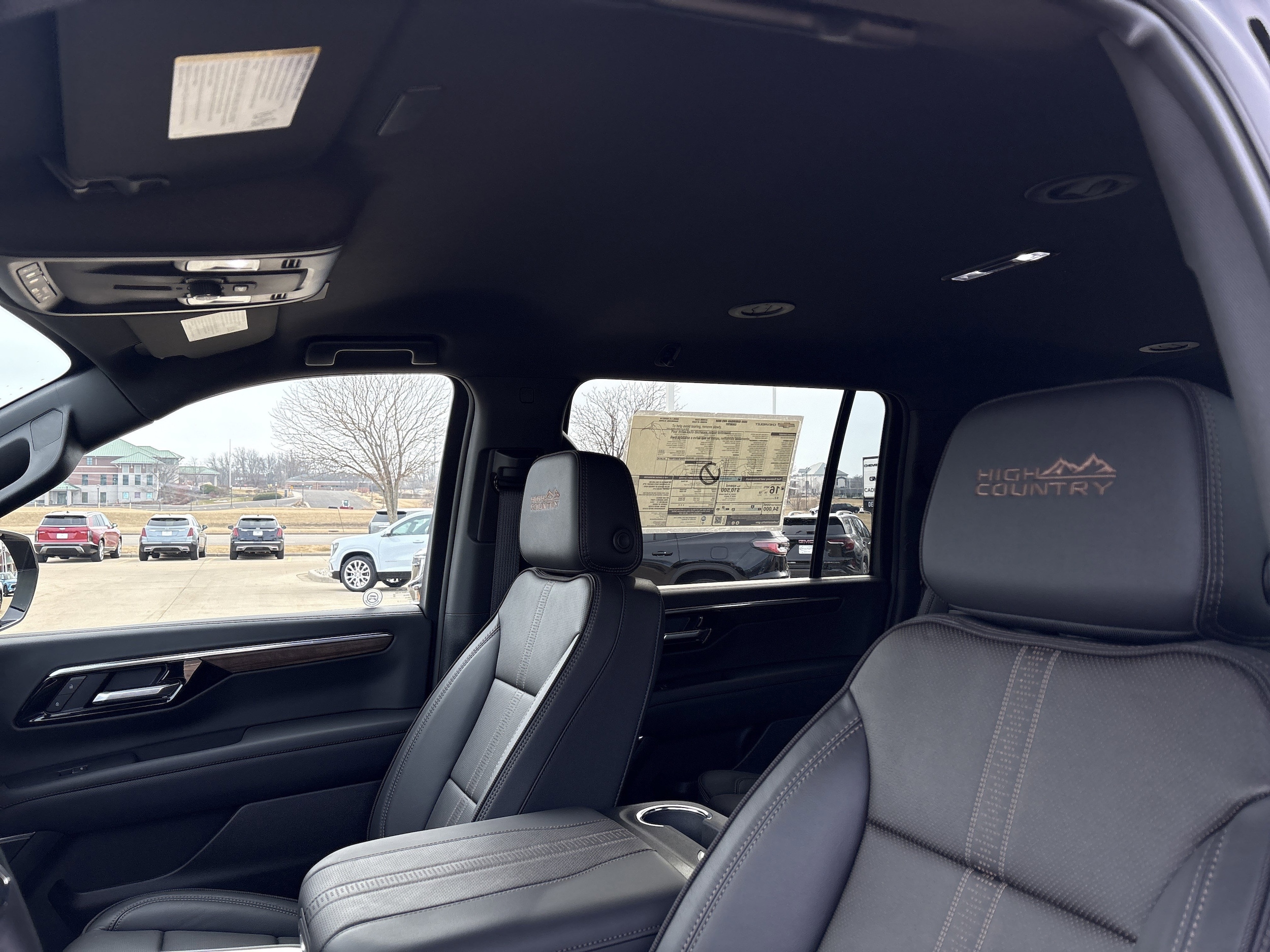 2025 Chevrolet Suburban High Country - Photo 14