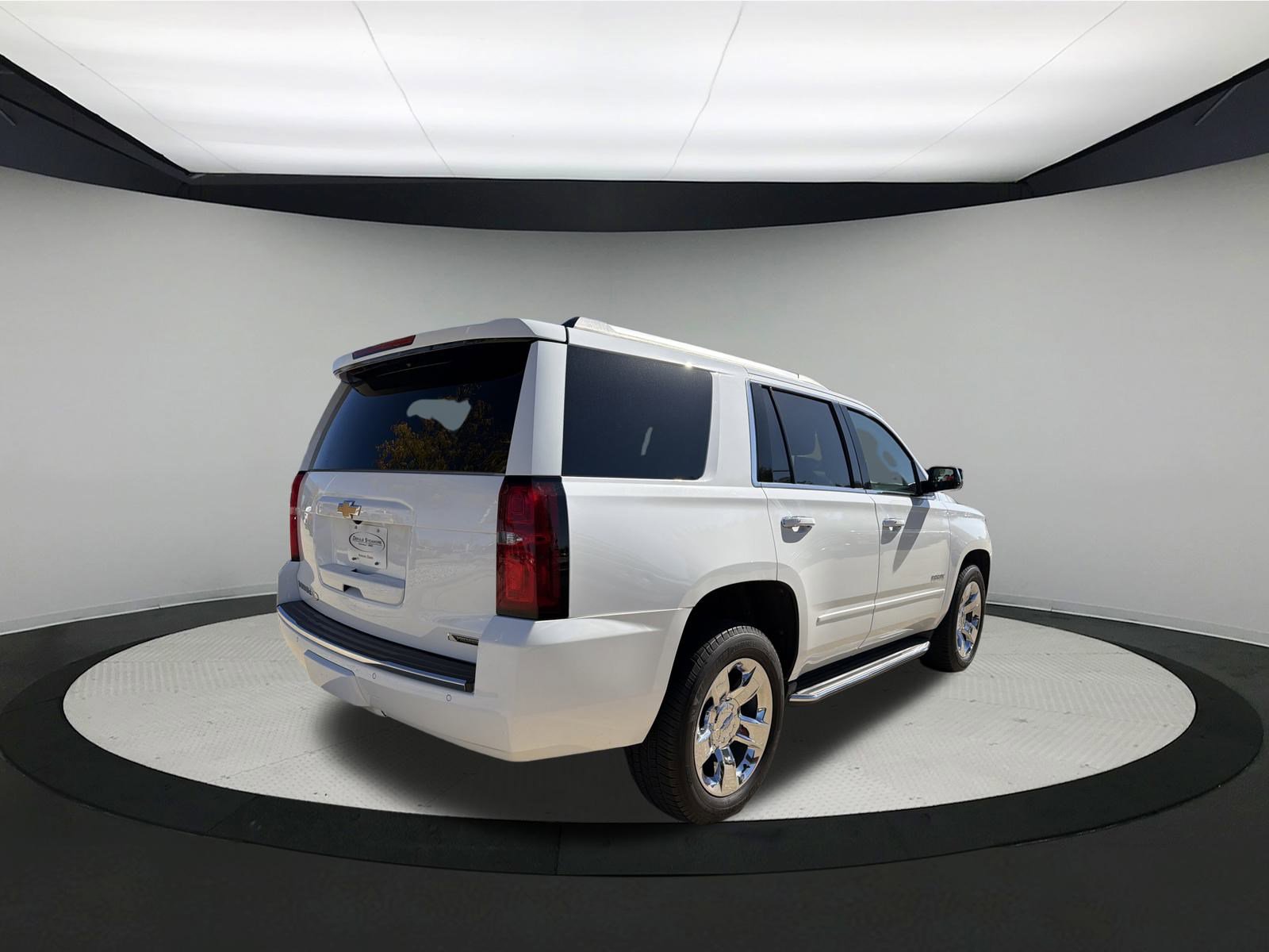 2017 Chevrolet Tahoe Premier photo 4