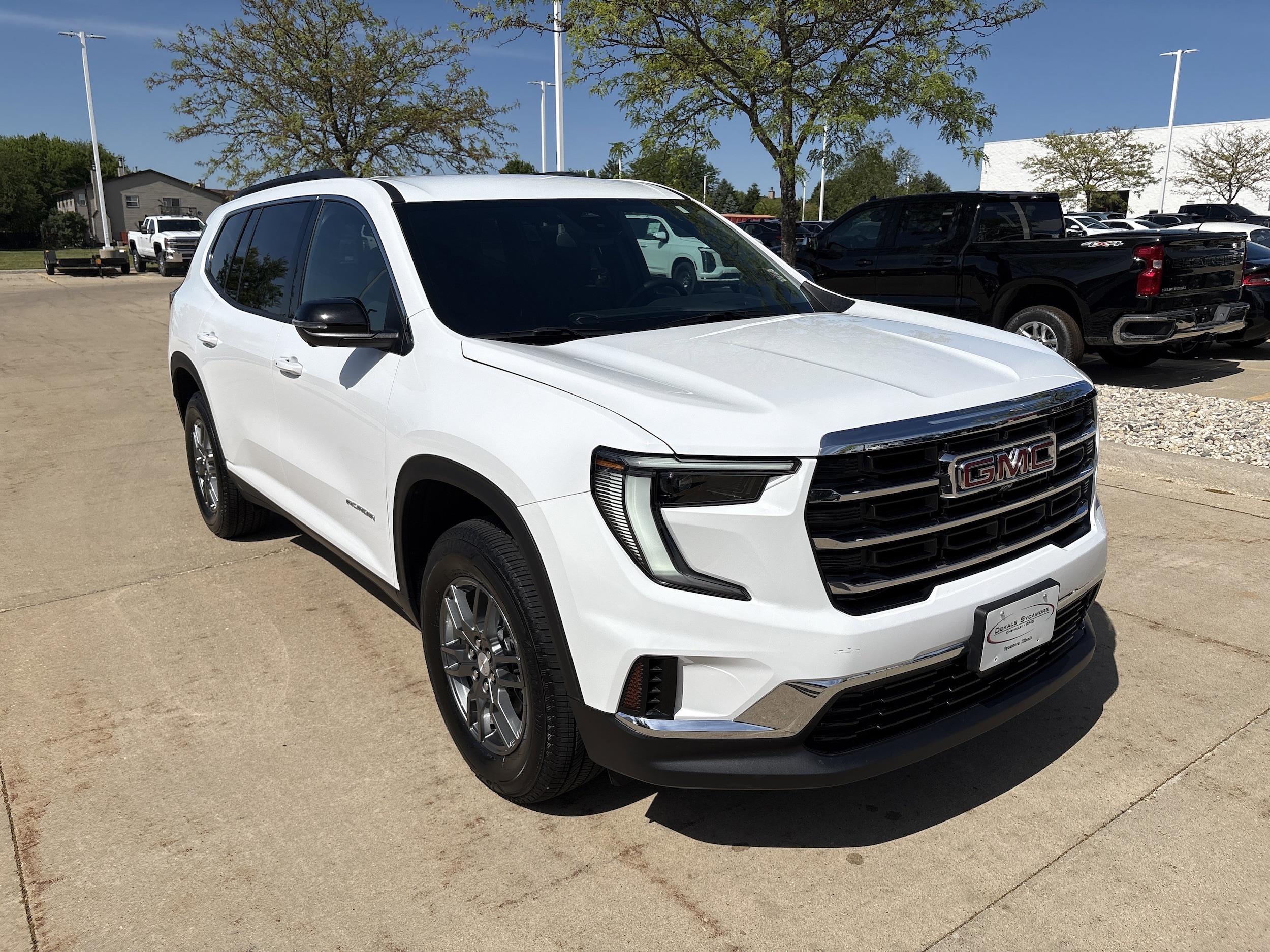 2025 GMC Acadia Elevation FWD's photo