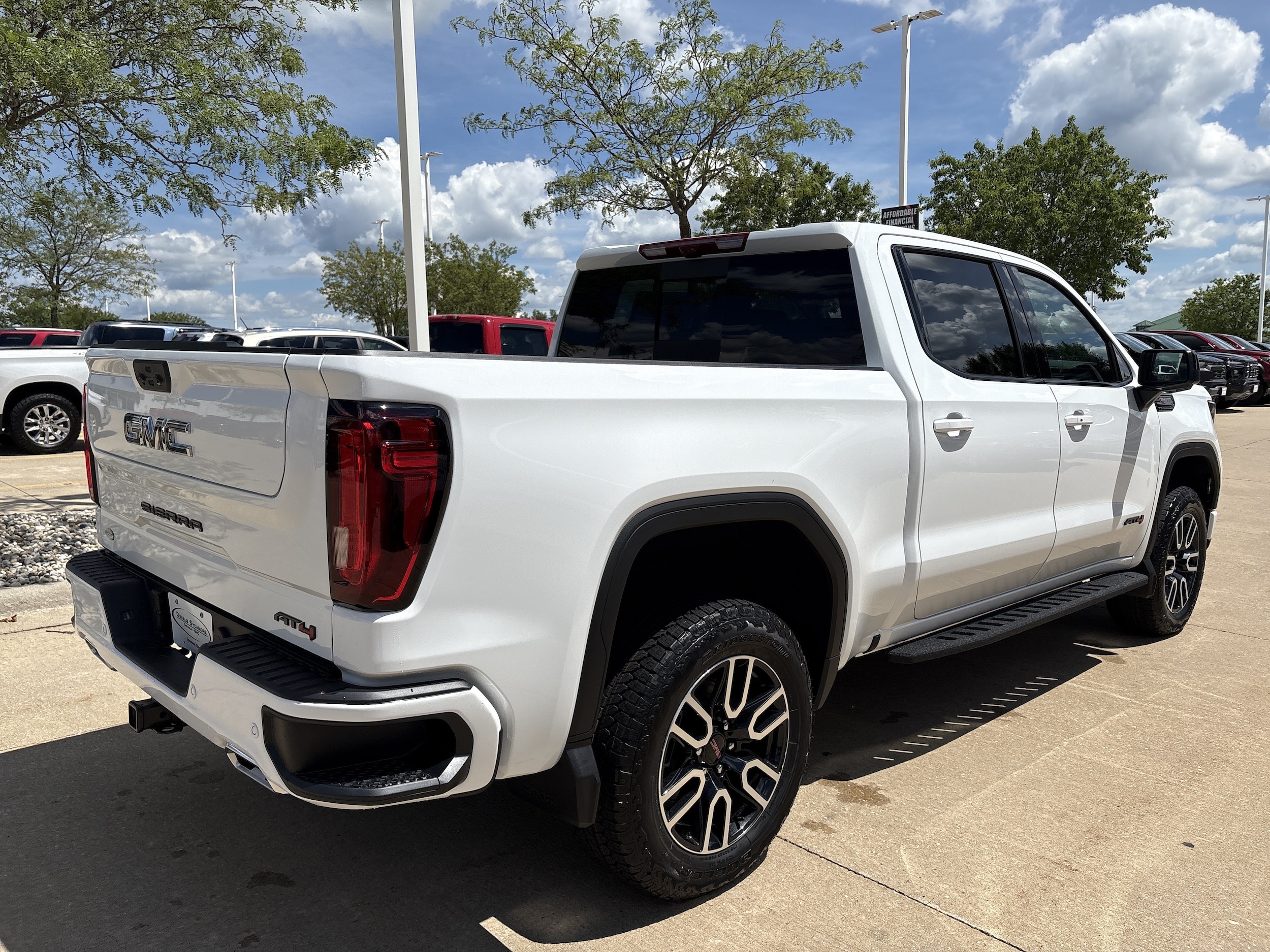 2026 GMC Sierra 1500 AT4 - Photo 9