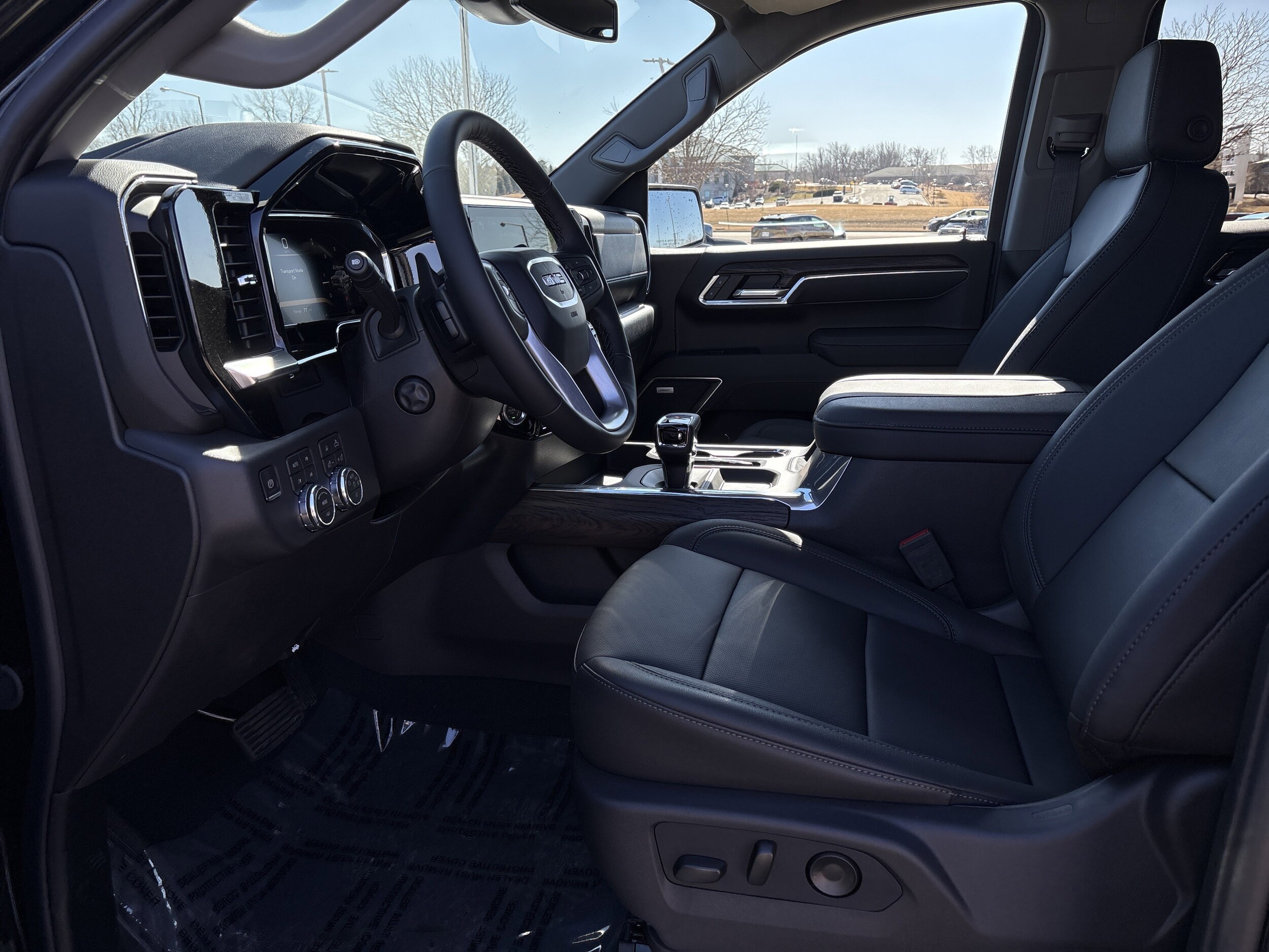 2026 GMC Sierra 1500 SLT - Photo 10