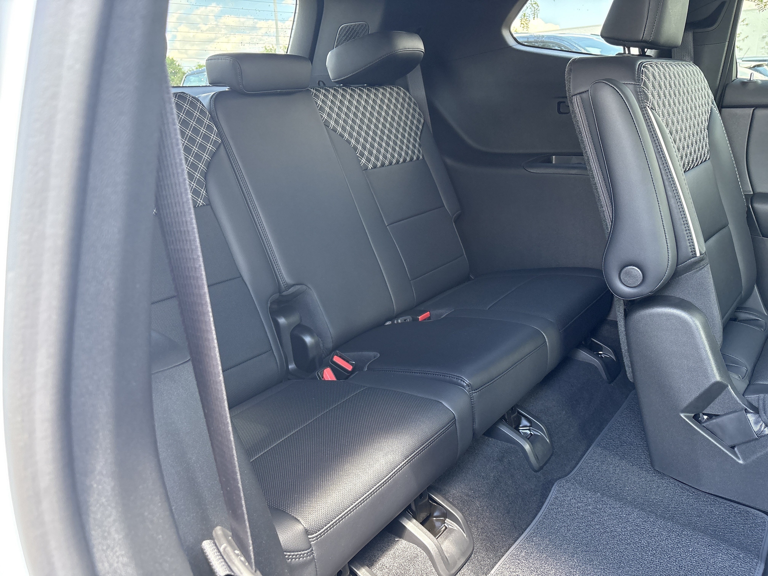2026 GMC Acadia Denali - Photo 18