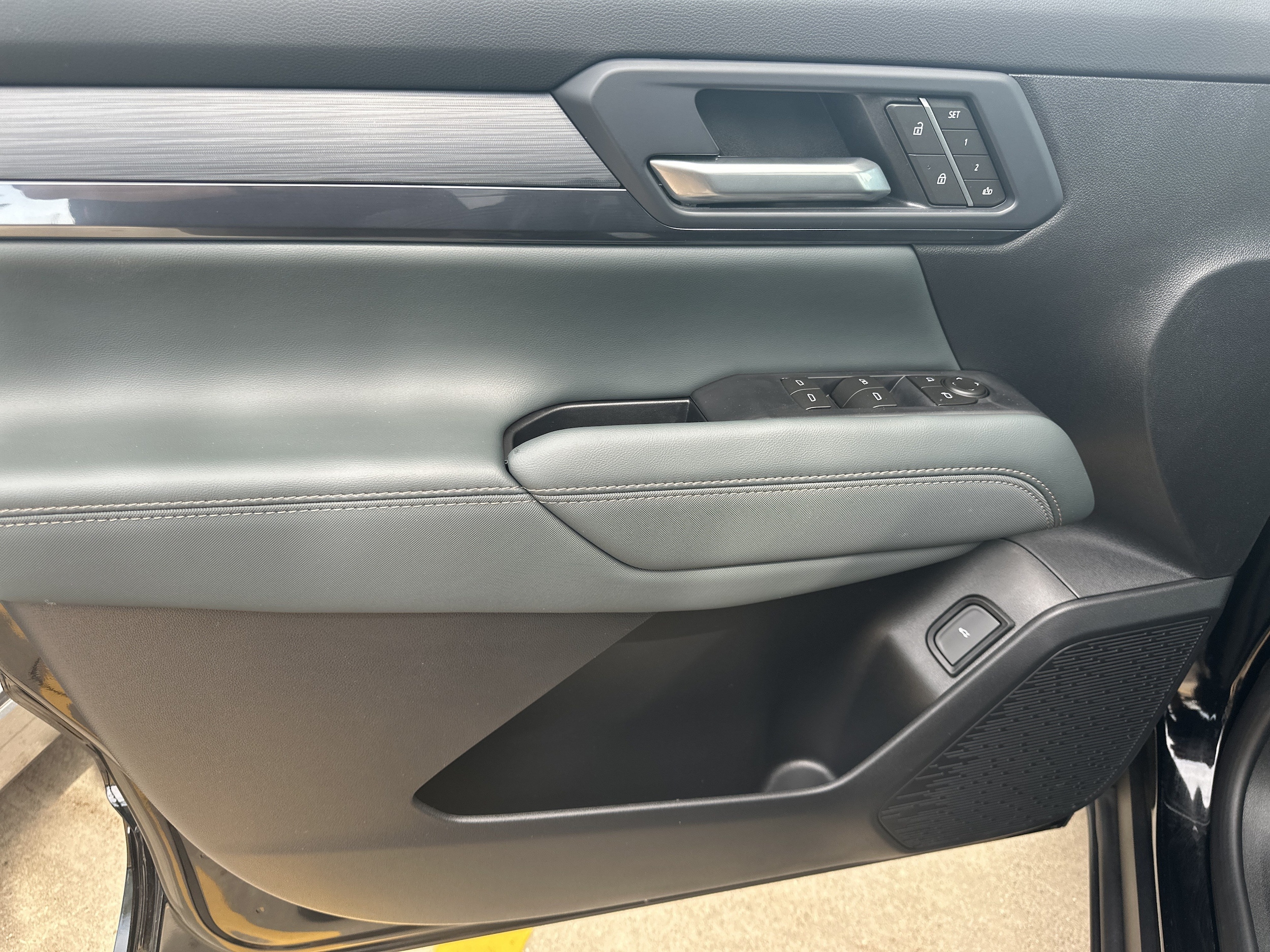 2026 GMC Terrain AT4 - Photo 8