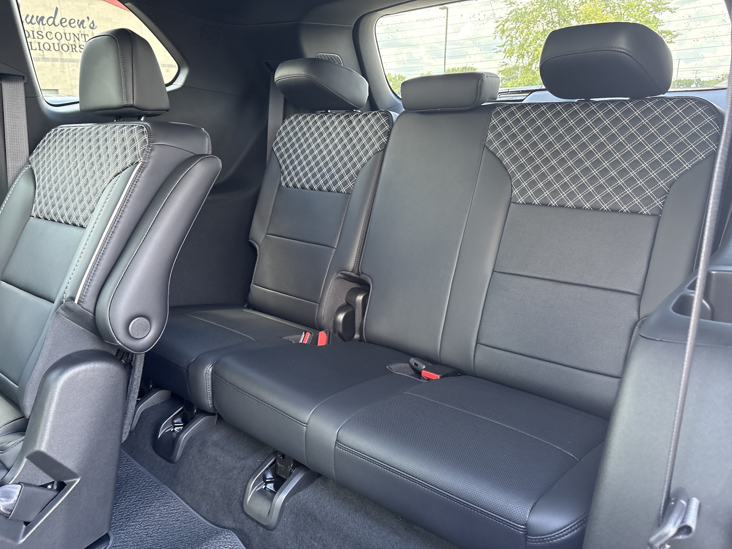 2026 GMC Acadia Denali - Photo 14