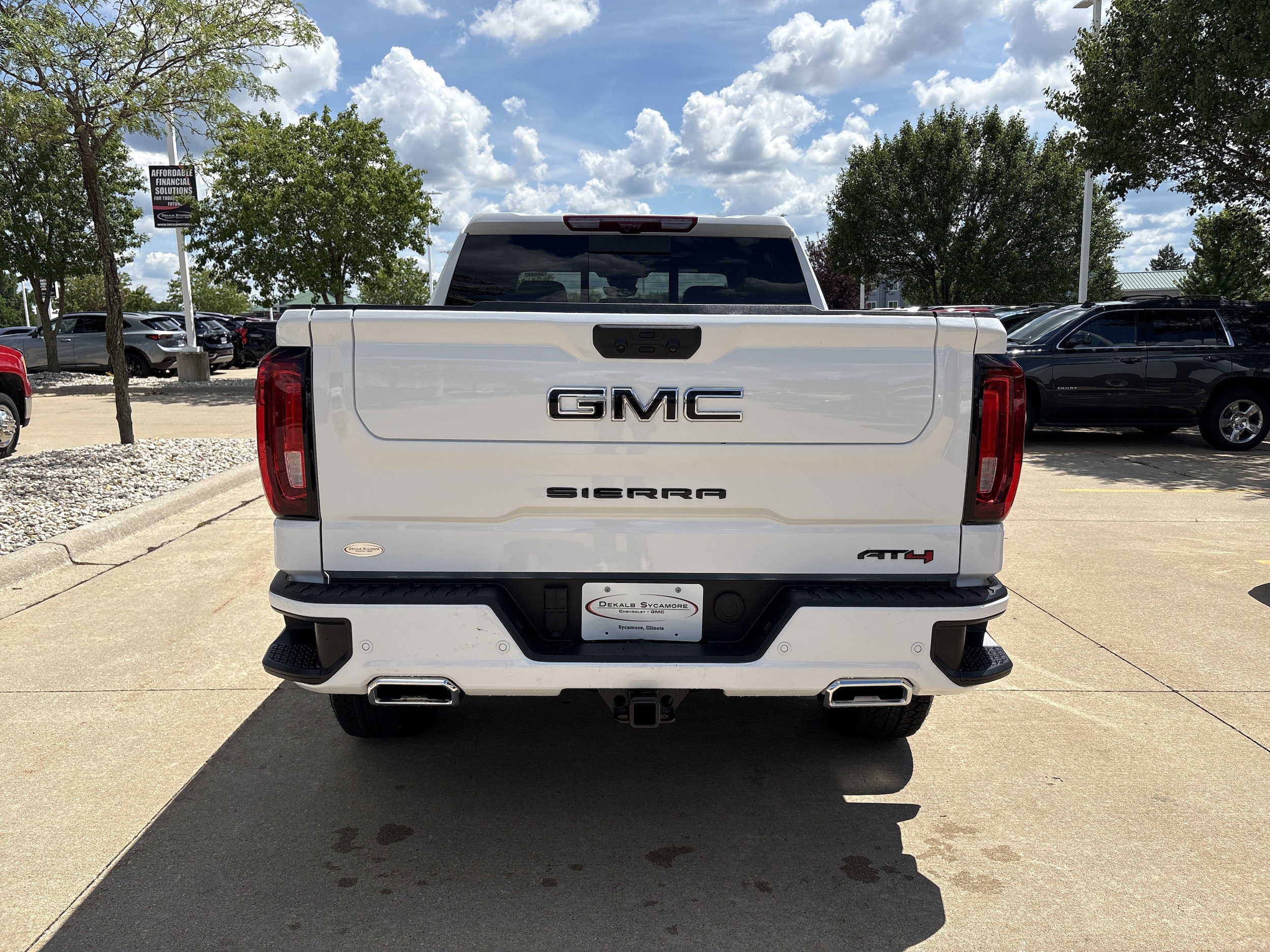 2026 GMC Sierra 1500 AT4 - Photo 8