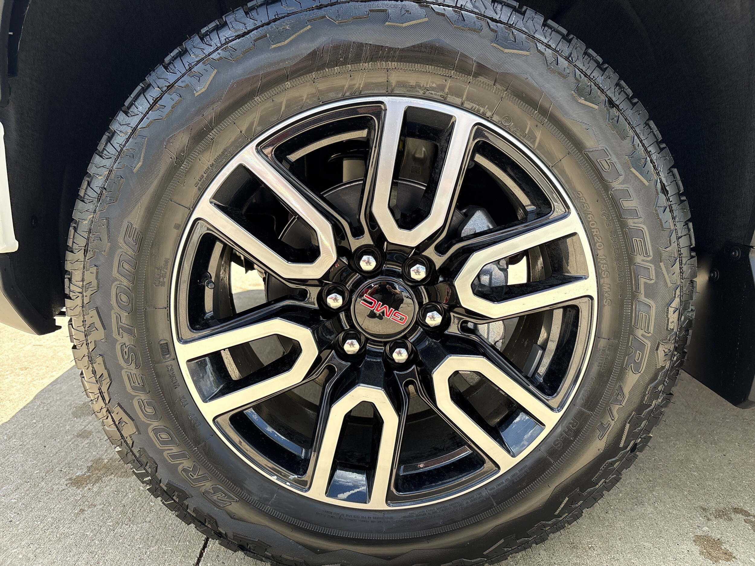 2026 GMC Sierra 1500 AT4 - Photo 10