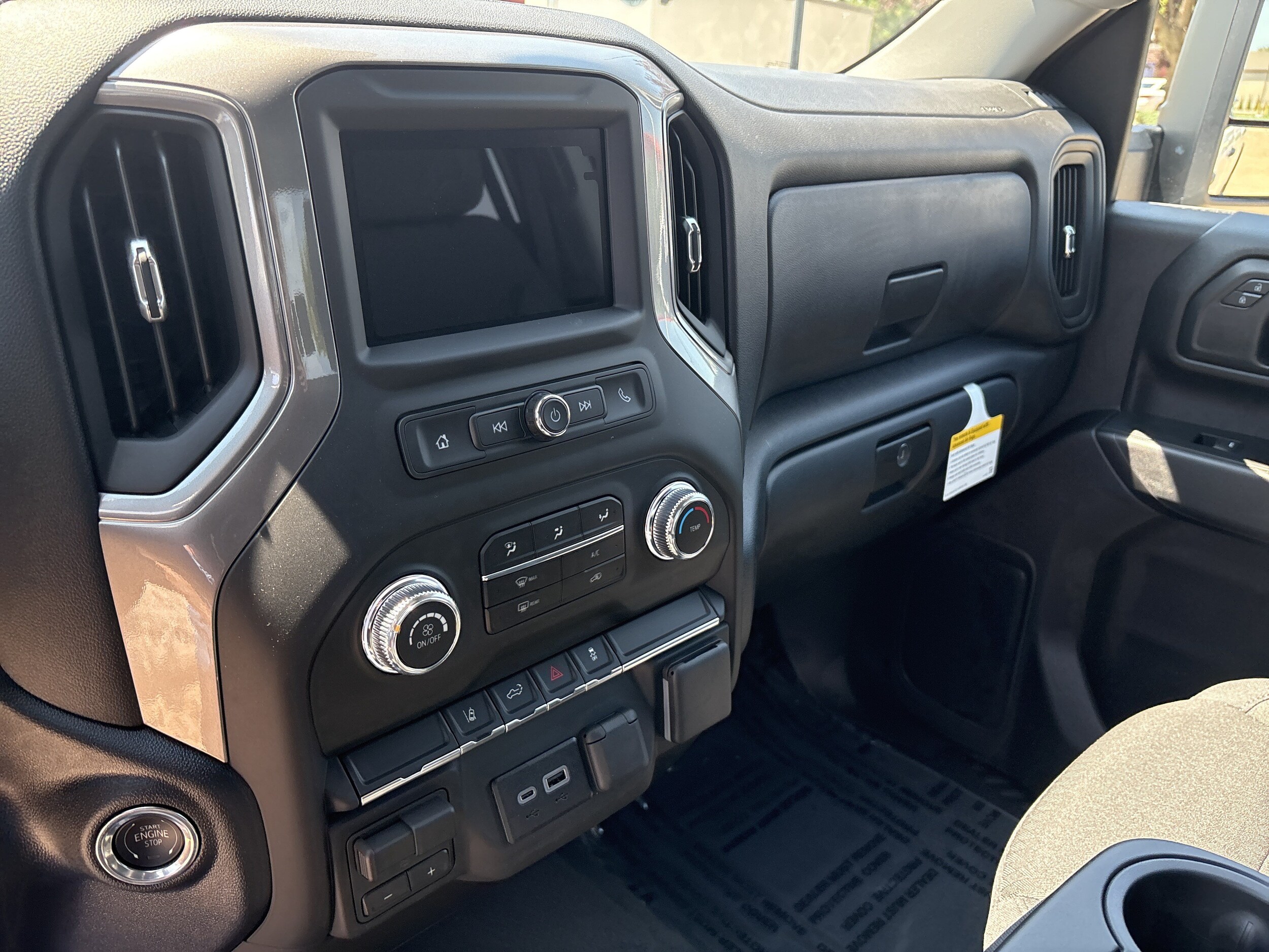 2026 GMC Sierra 2500HD Pro - Photo 11