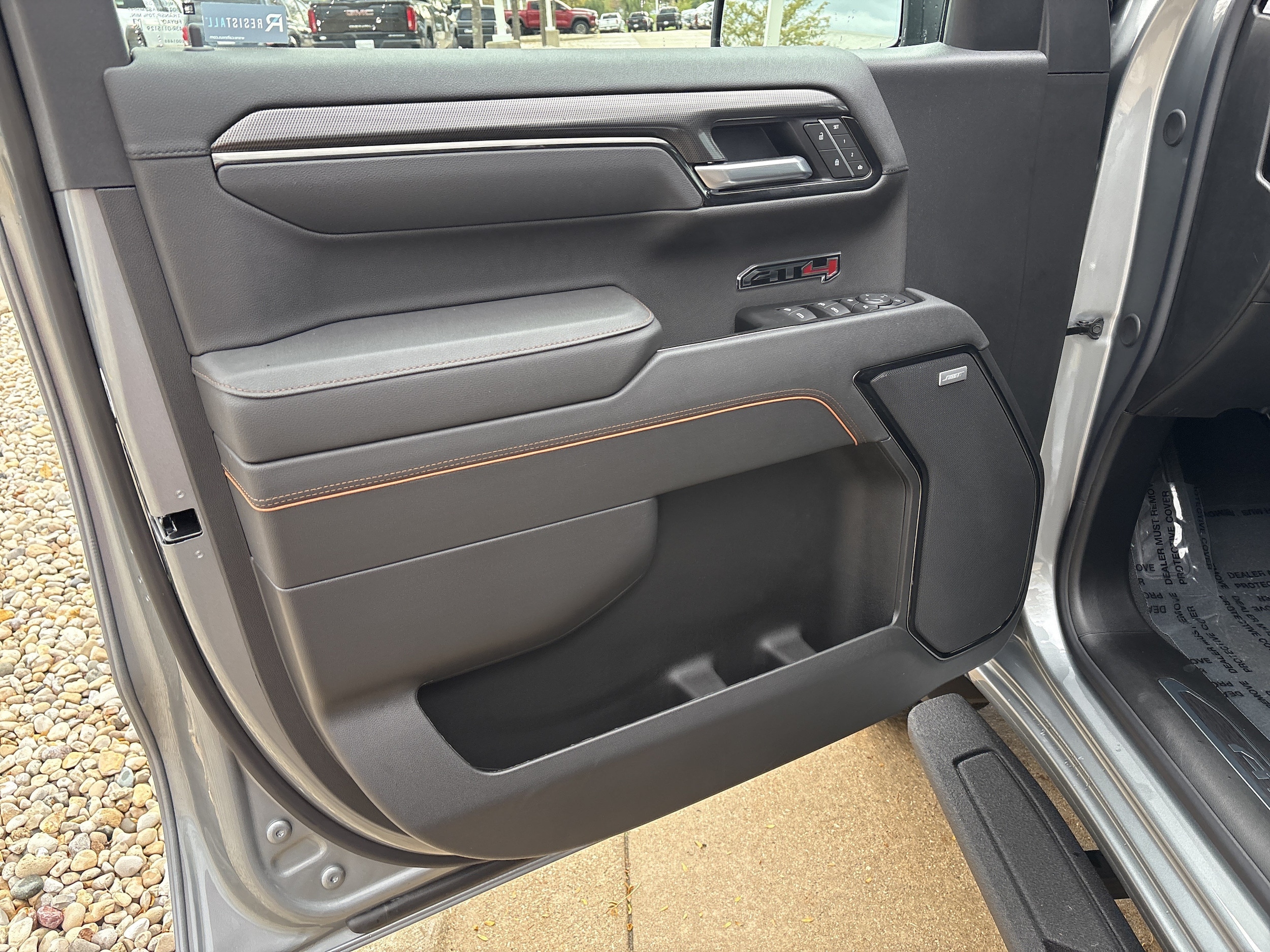 2026 GMC Sierra 1500 AT4 - Photo 9