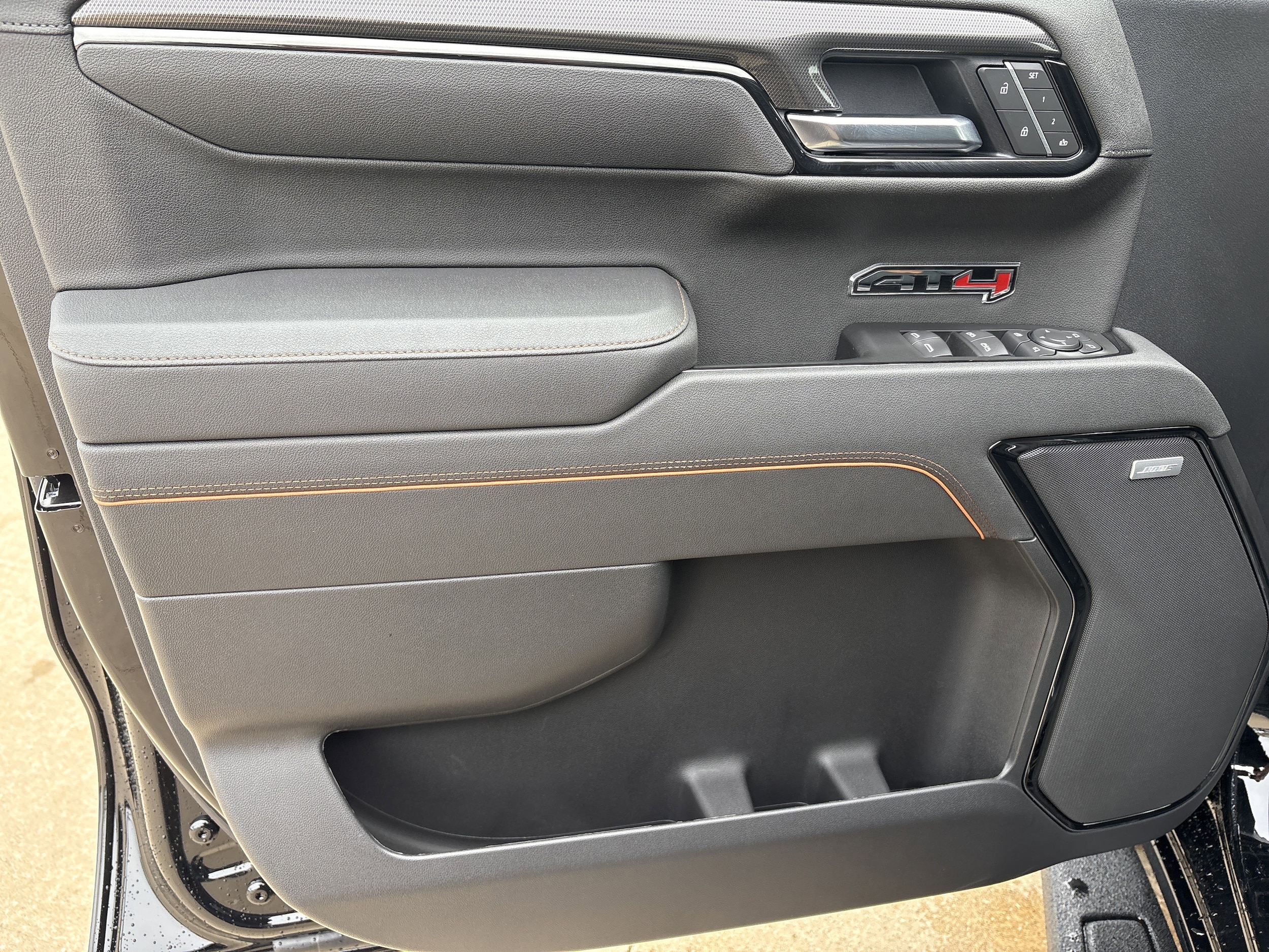 2026 GMC Sierra 1500 AT4 - Photo 10