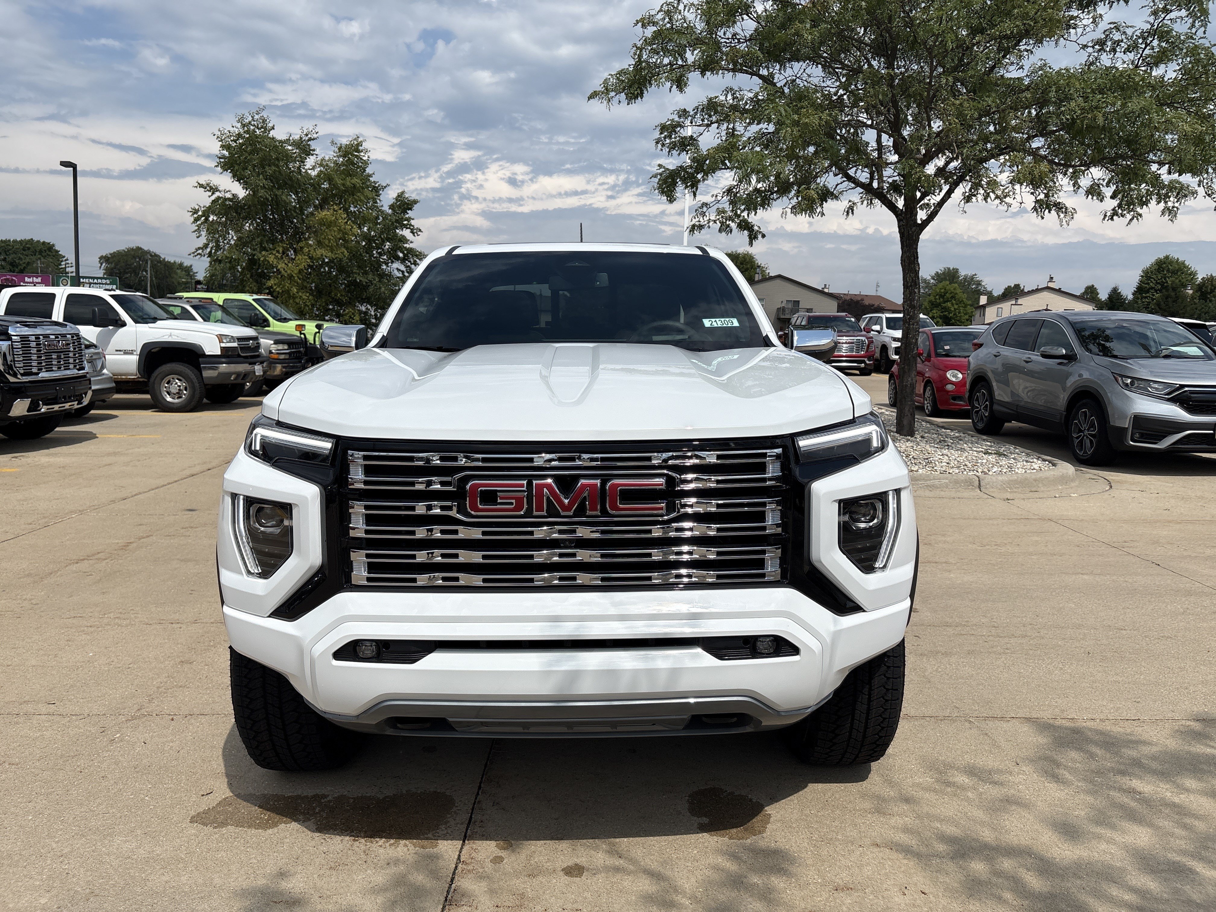2026 GMC Canyon Denali - Photo 8