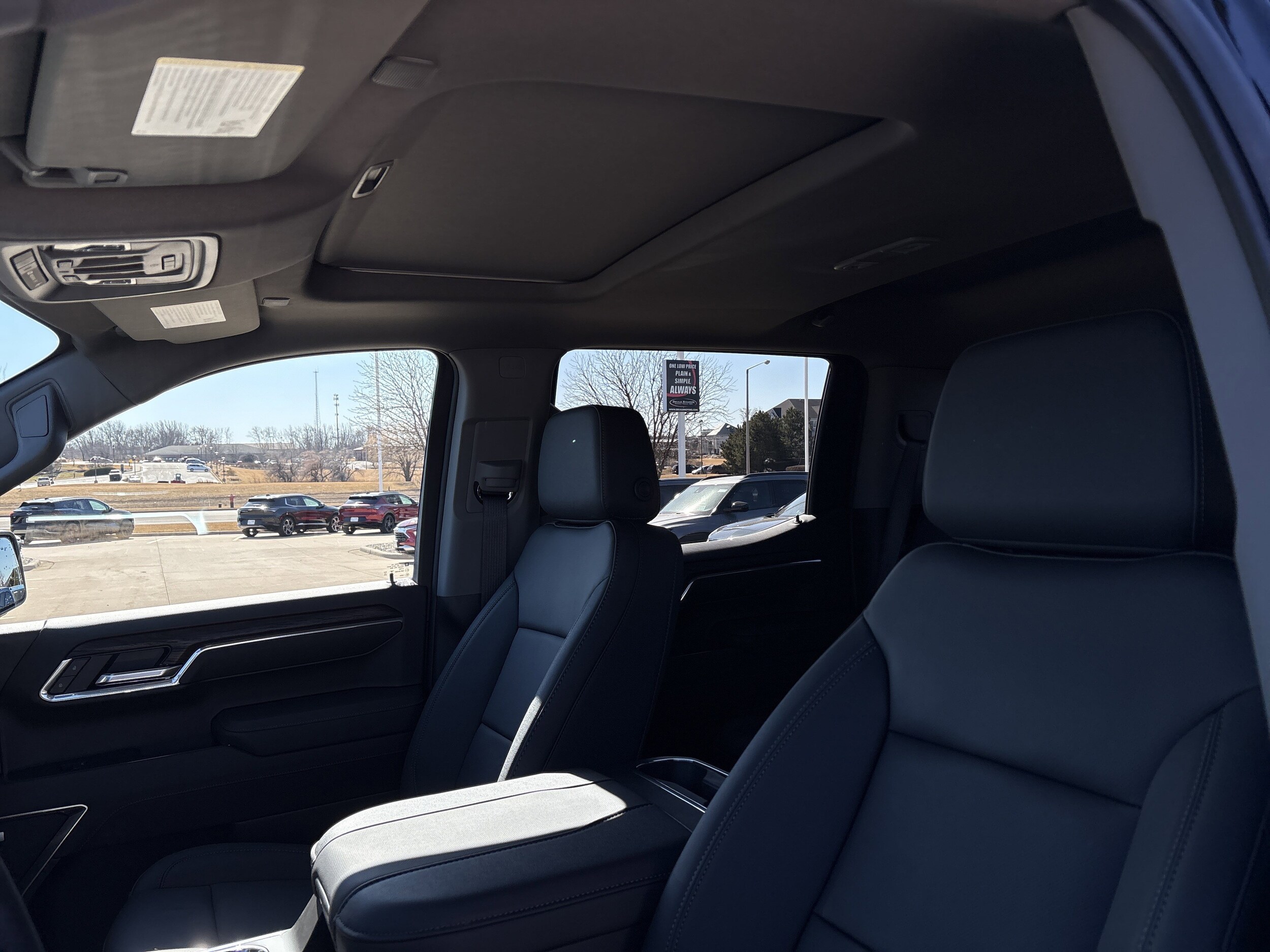 2026 GMC Sierra 1500 SLT - Photo 12