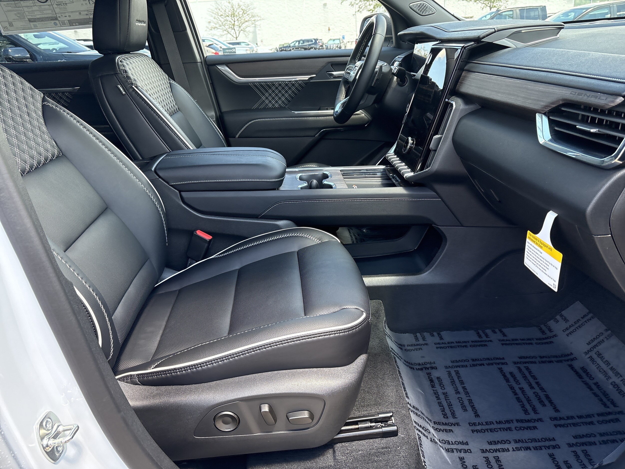 2026 GMC Acadia Denali - Photo 20