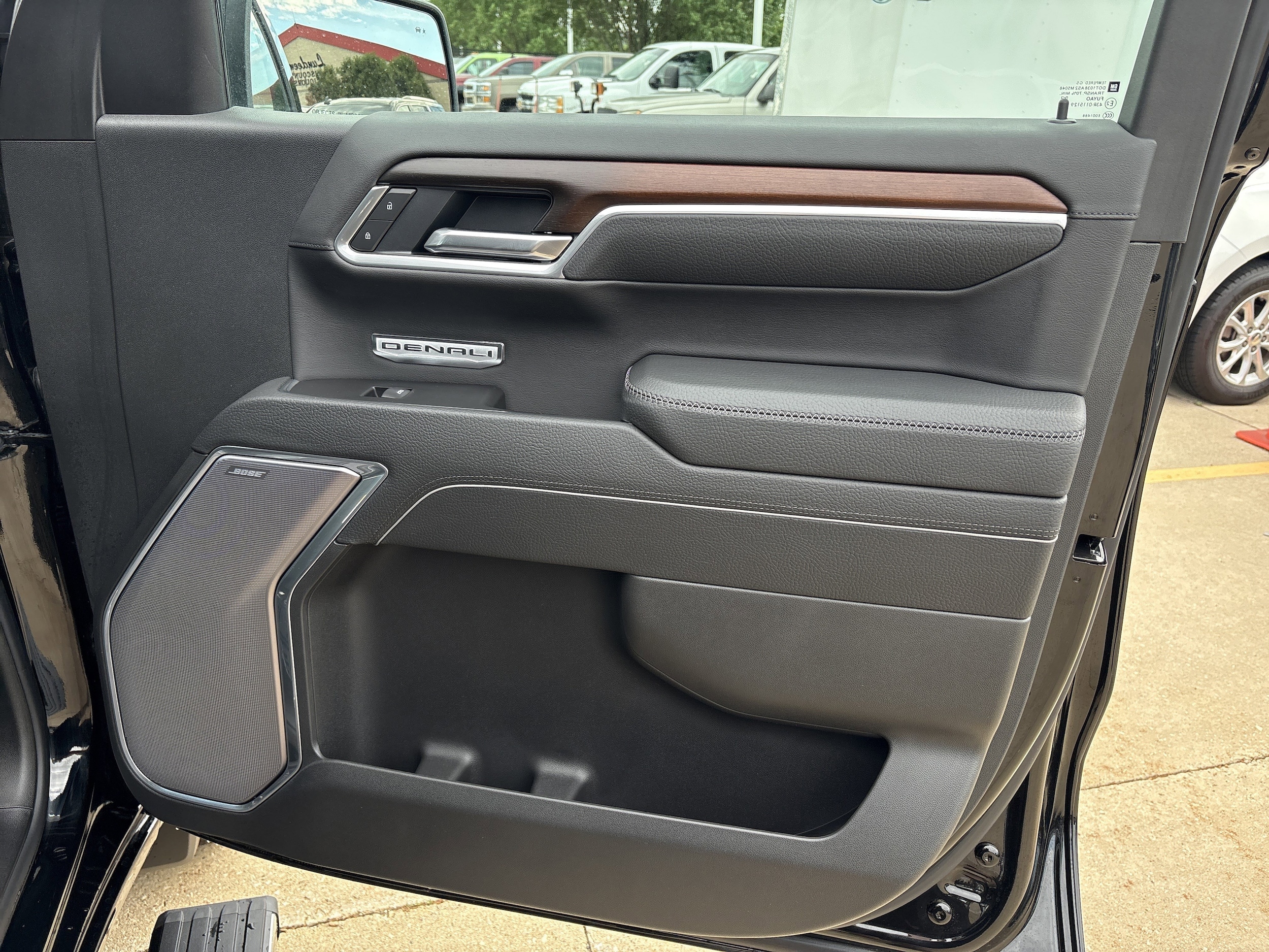 2026 GMC Sierra 1500 Denali - Photo 17