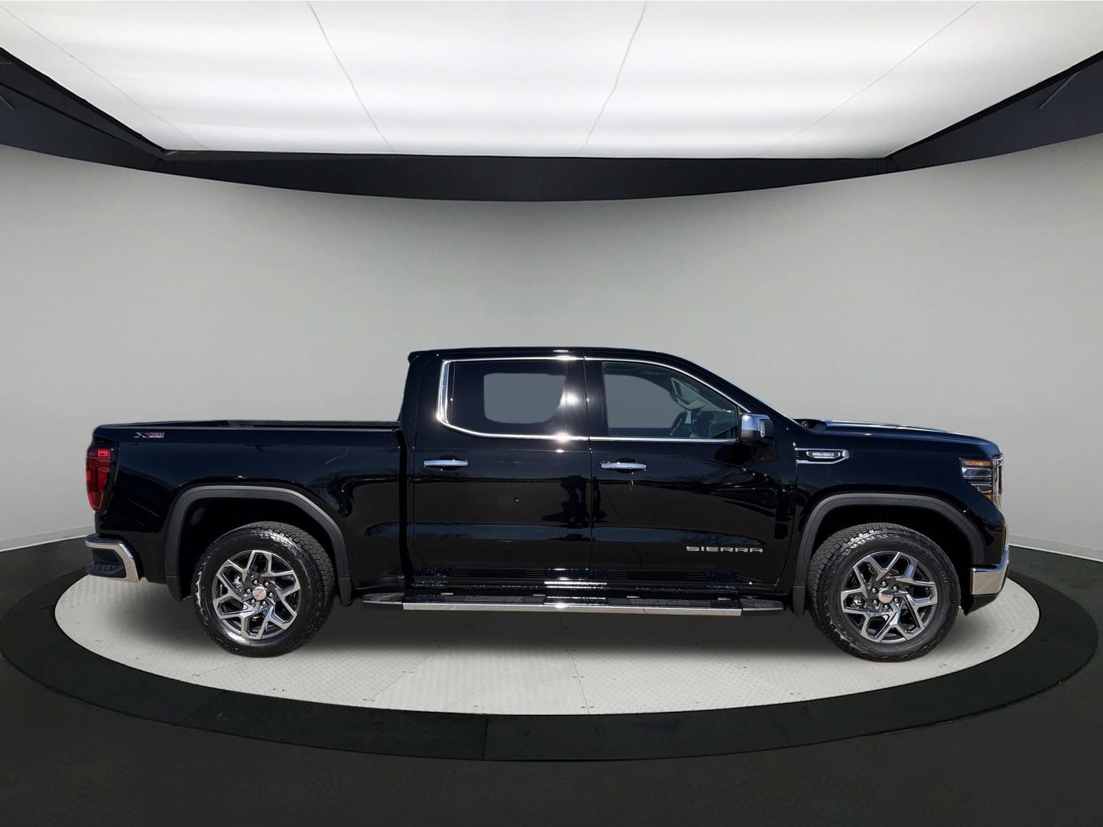 2026 GMC Sierra 1500 SLT - Photo 7