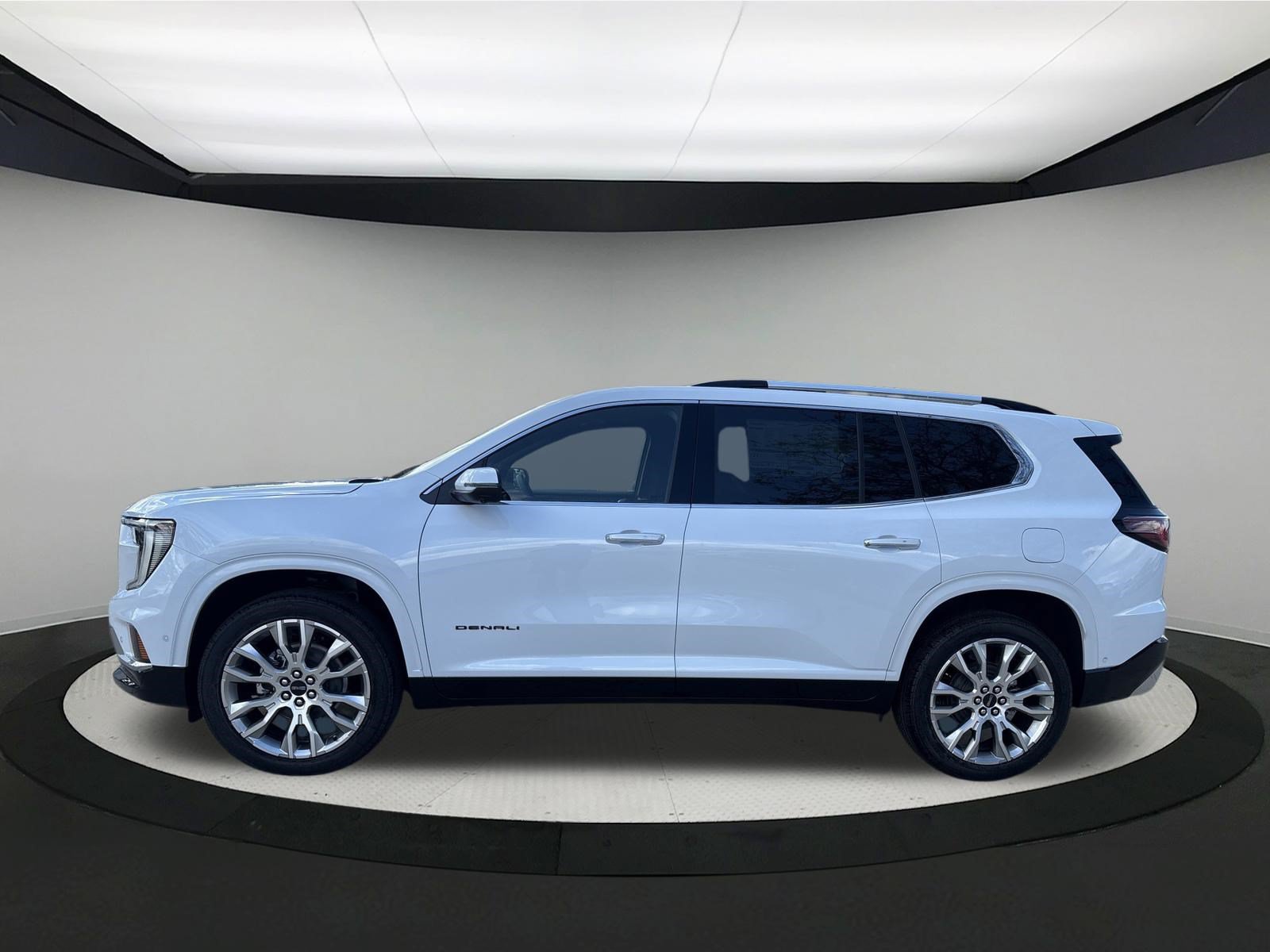 2026 GMC Acadia Denali - Photo 2