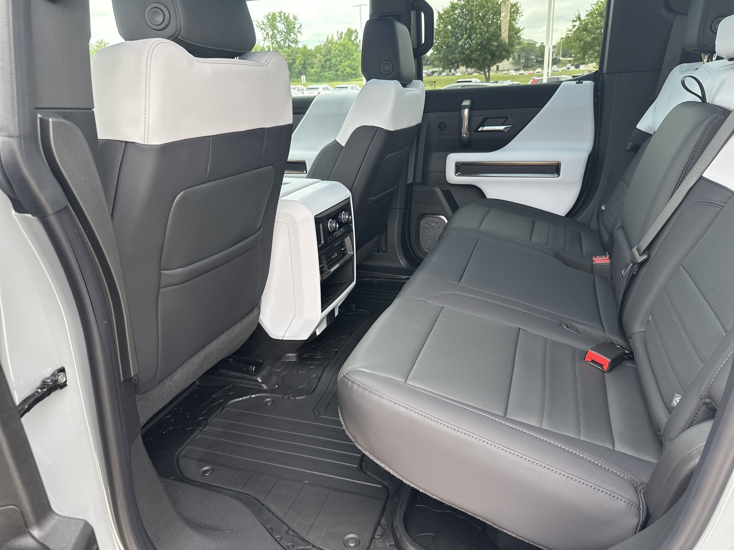 2025 GMC HUMMER EV 3X - Photo 10