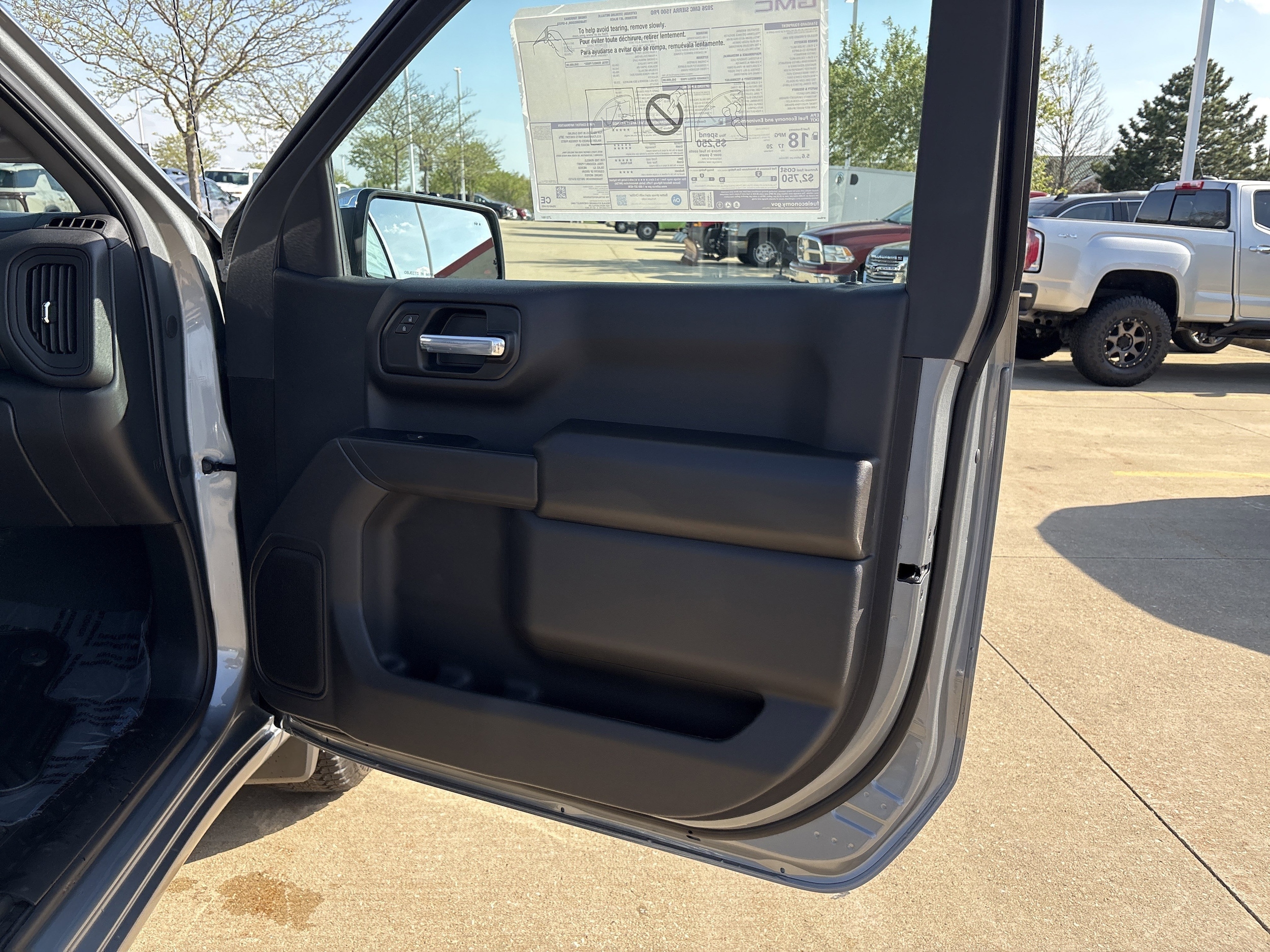 2026 GMC Sierra 1500 Pro - Photo 14