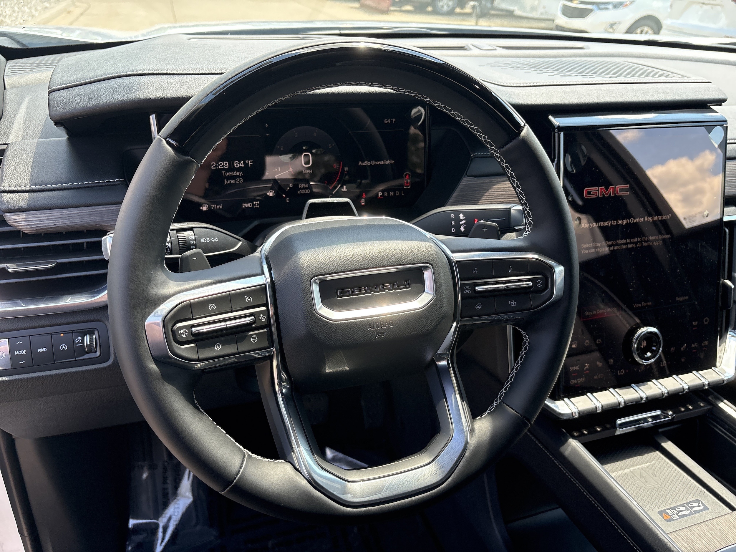 2026 GMC Acadia Denali - Photo 22