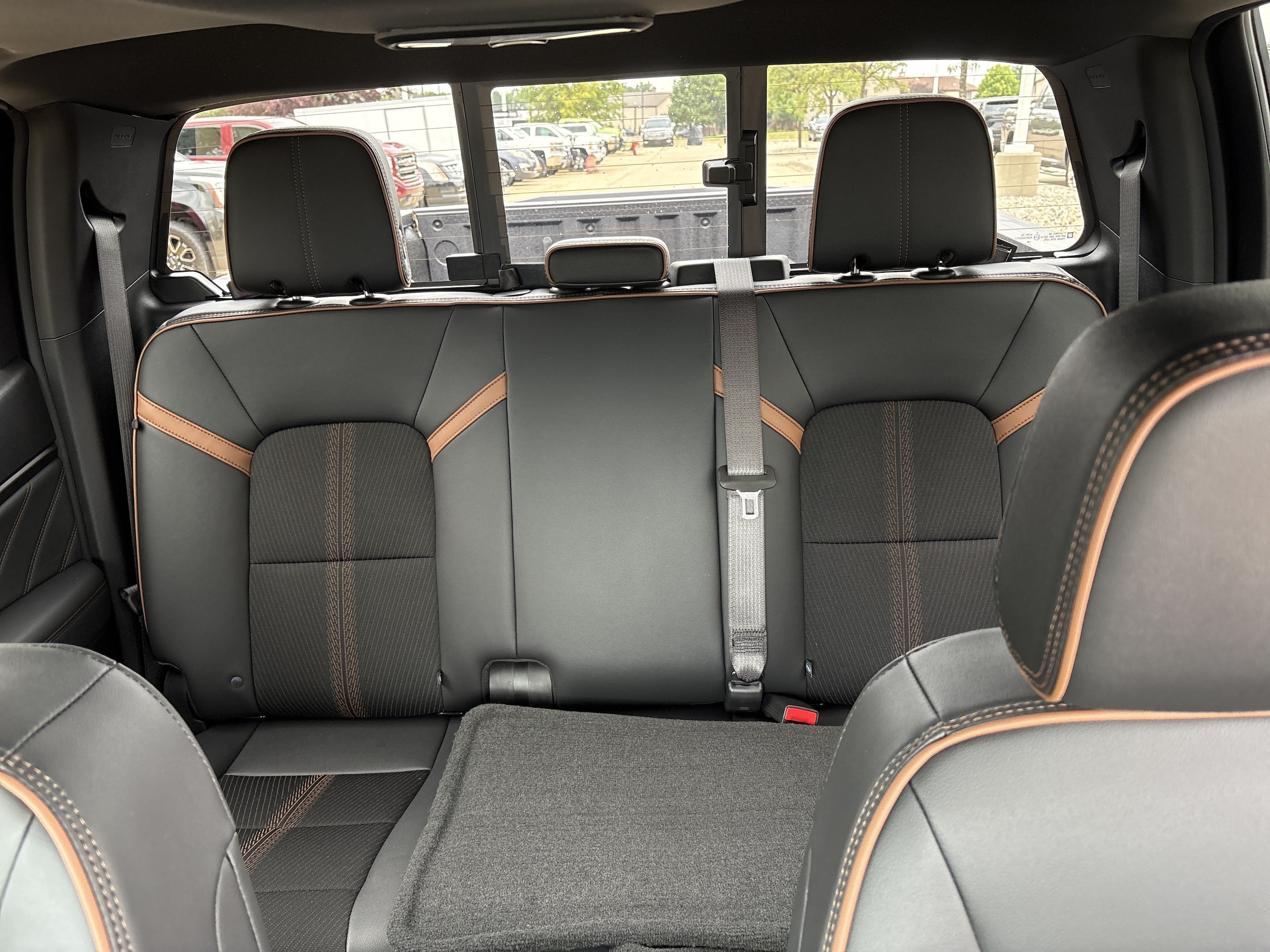 2026 GMC Canyon AT4 - Photo 16