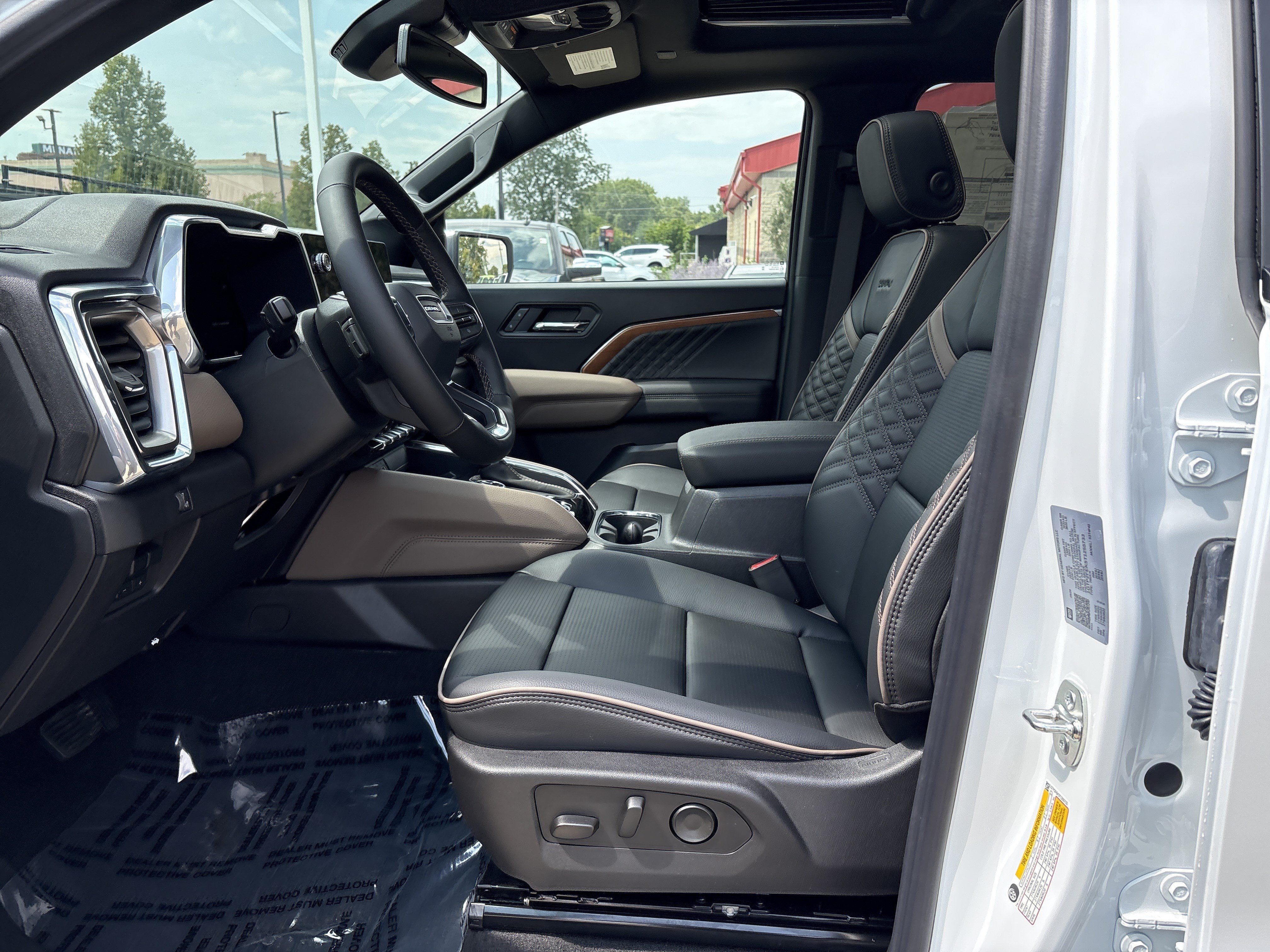 2026 GMC Canyon Denali - Photo 11
