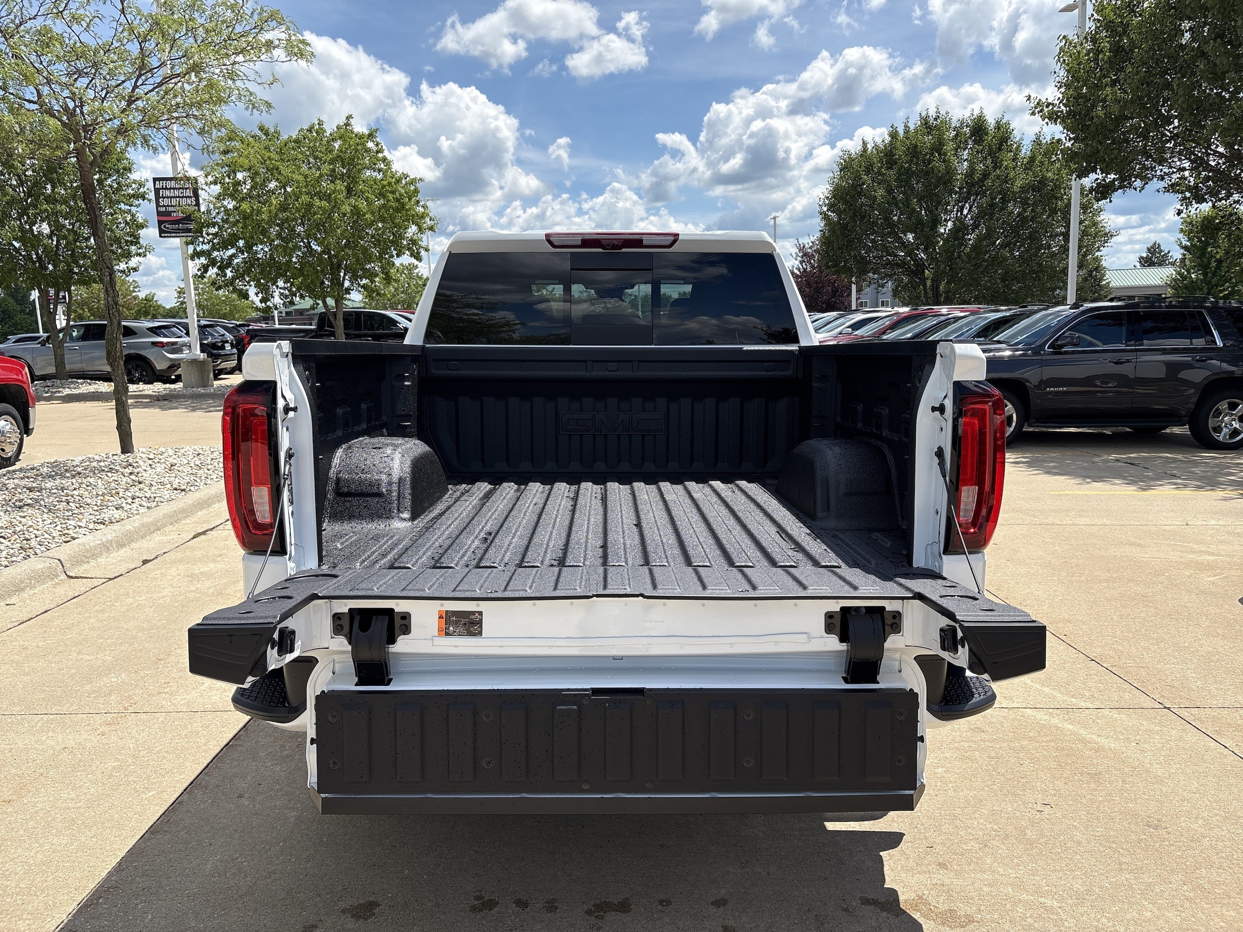 2026 GMC Sierra 1500 AT4 - Photo 15